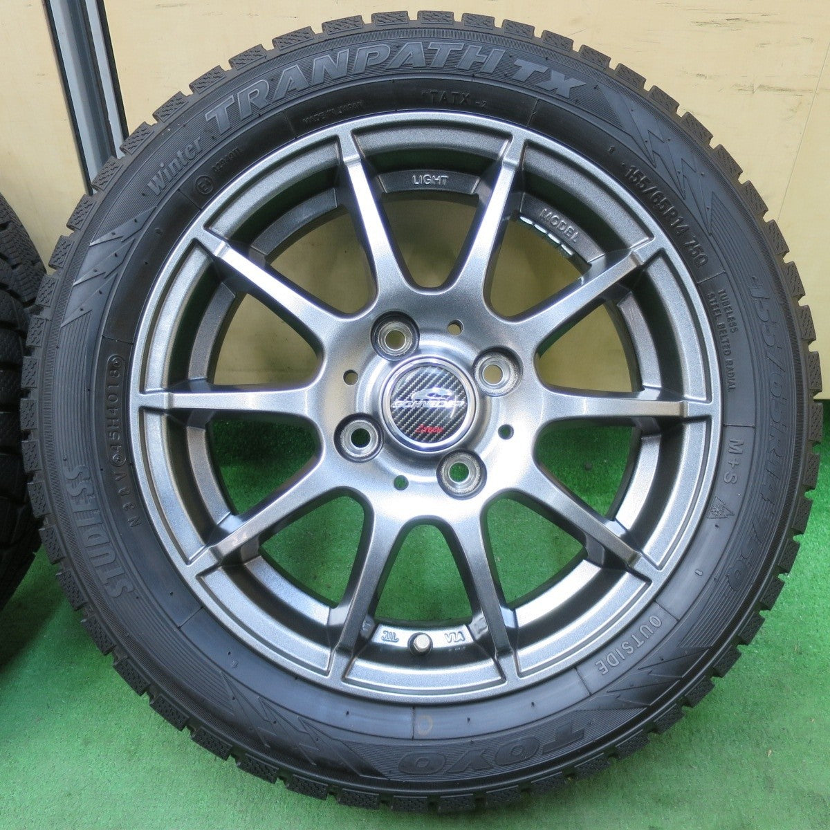 バリ溝!キレイ!ほぼ10分★スタッドレス 155/65R14 トーヨー ウインター トランパス TX SCHNEIDER シュナイダー 14インチ PCD100/4H★5022409イス