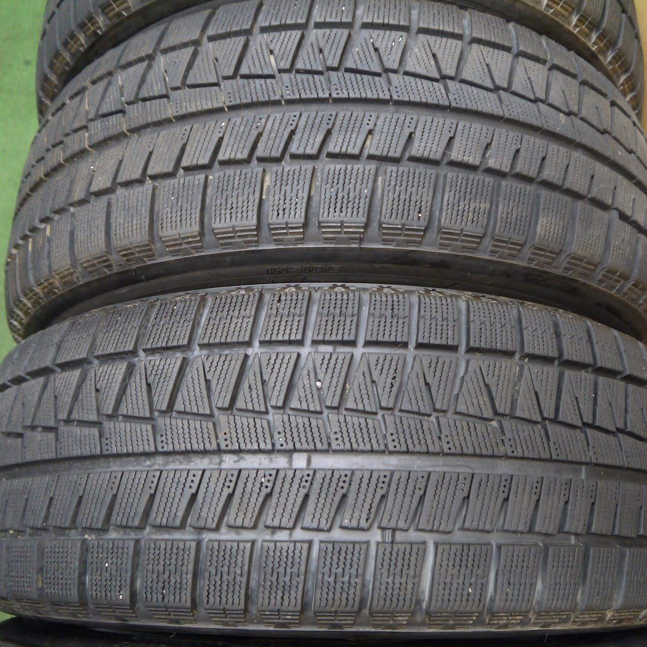 4本価格★スバル レガシィ 純正 215/45R17 スタッドレス ブリヂストン アイスパートナー2 17インチ PCD100★3110807TNス