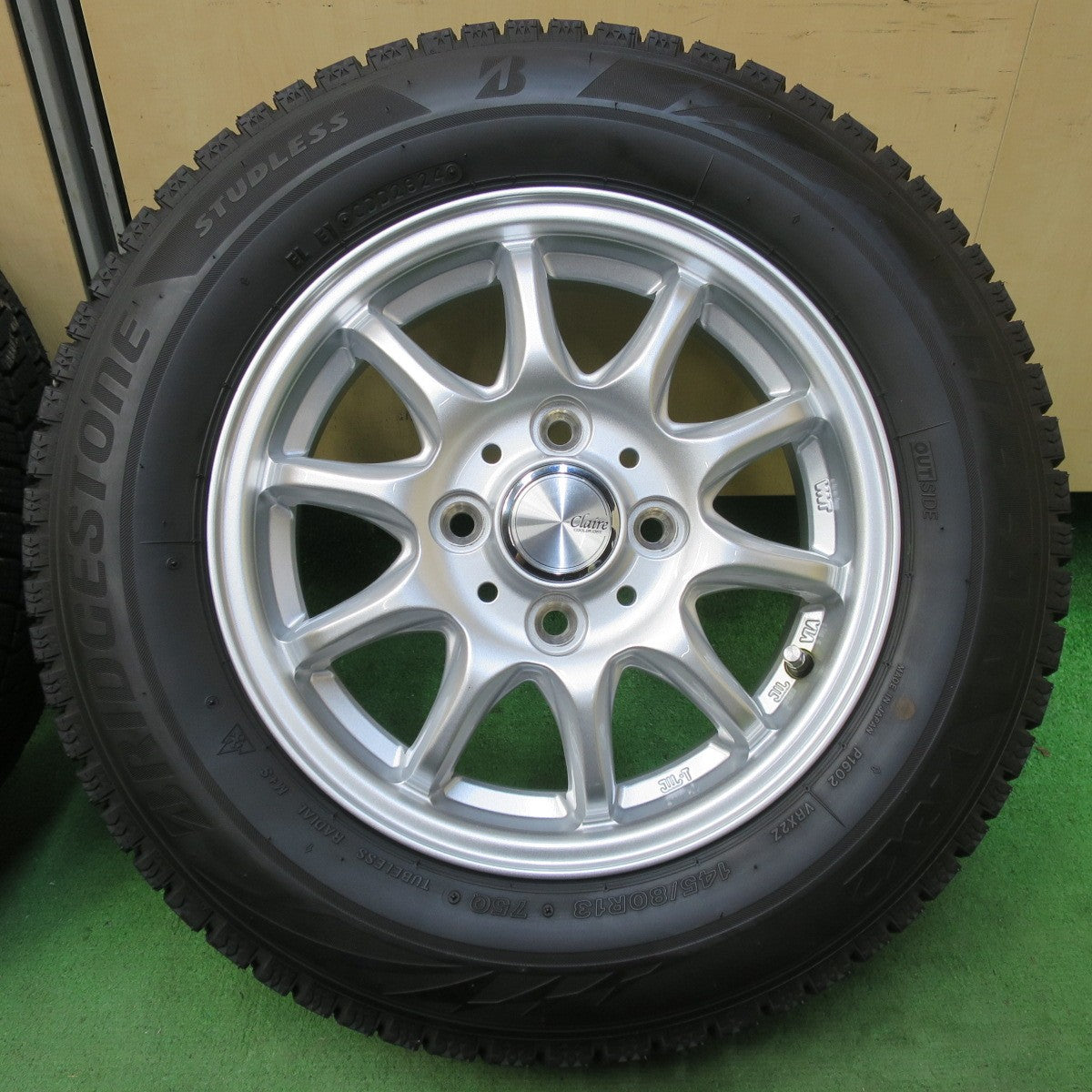 バリ溝!24年!キレイ!ほぼ10分★スタッドレス 145/80R13 ブリヂストン ブリザック VRX2 Claire クレール 13インチ PCD100/4H★5053104イス