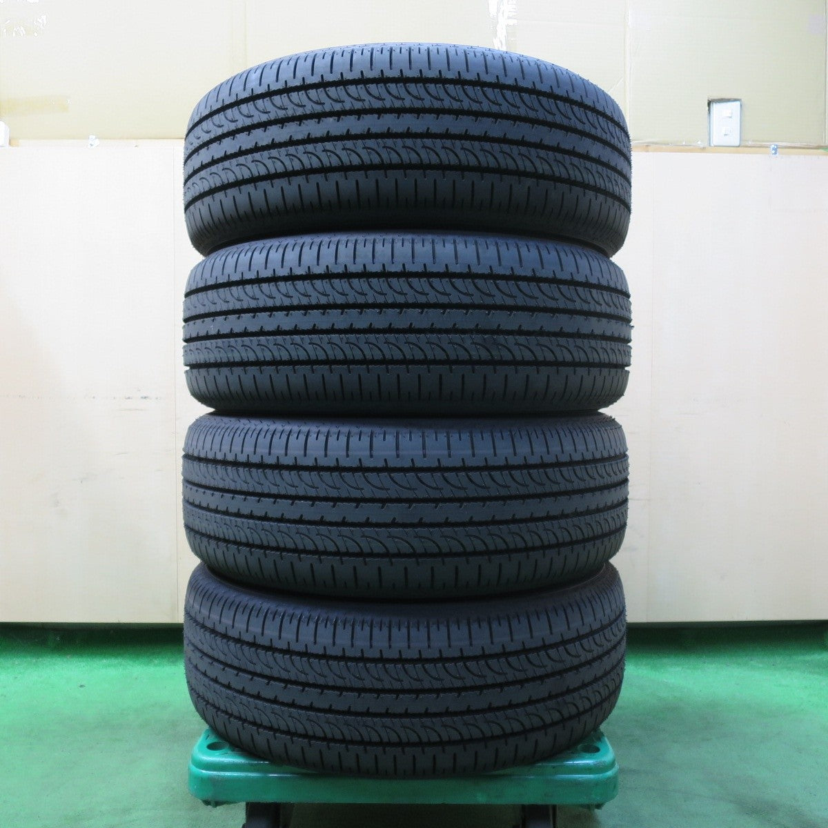 新車外し!24年★三菱 デリカ D:5 シャモニー 純正 225/55R18 ヨコハマ ジオランダー SUV G055 G055E 18インチ PCD114.3/5H★4120308イノ