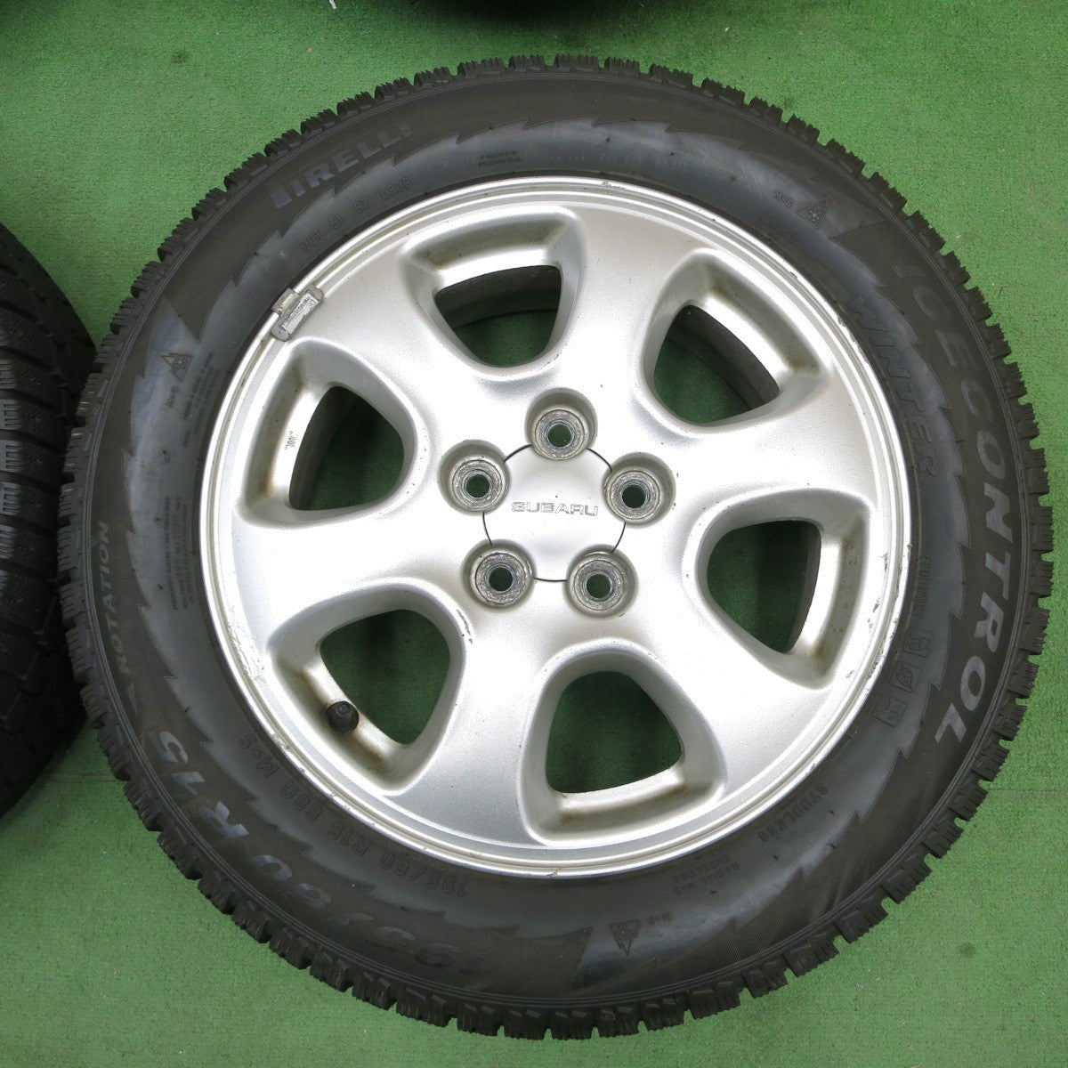 バリ溝!8.5分★スバル レガシィ 純正 195/60R15 スタッドレス ピレリ アイスコントロール 15インチ PCD100/5H★5042203ナス
