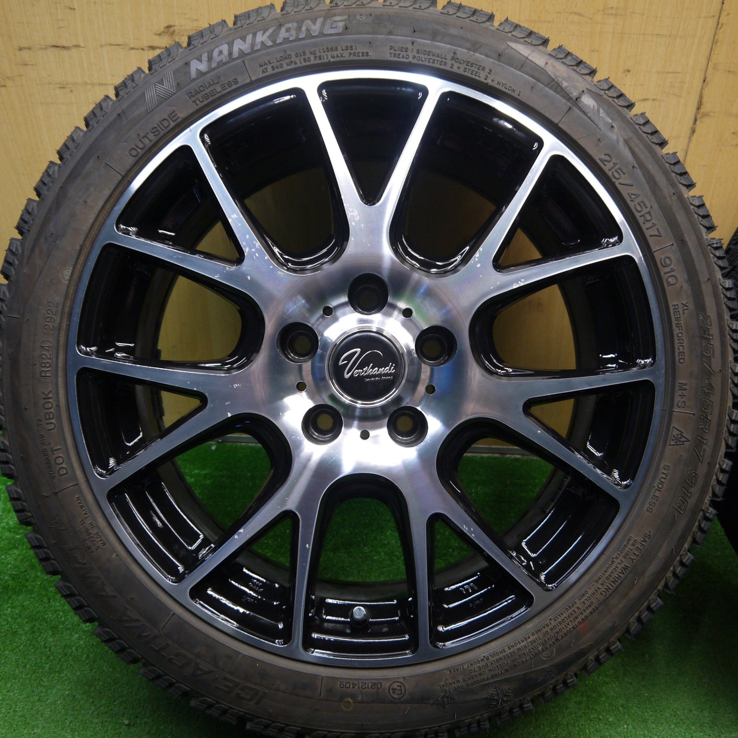 バリ溝!22年!9.5分以上★スタッドレス 215/45R17 ナンカン アイスアクティバ AW-1 Verthandi ヴェルザンディ ヴェルサンディ 17インチ PCD114.3/5H★5051206Hス