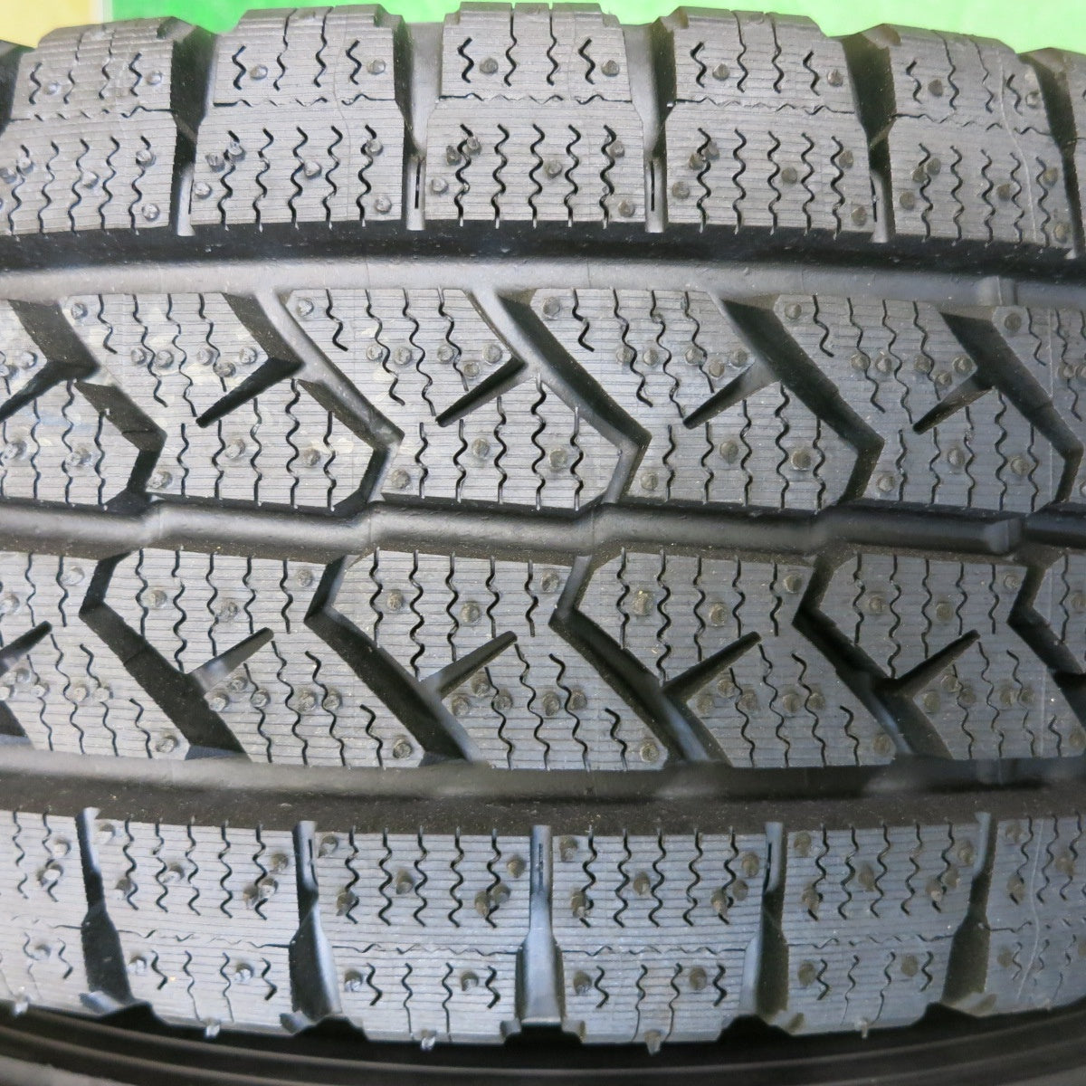 未使用!23年!キレイ★スタッドレス 175R14 8PR ブリヂストン ブリザック VL1 スチール ホイール マツダ 14インチ PCD114.3/5H★5121106HAス