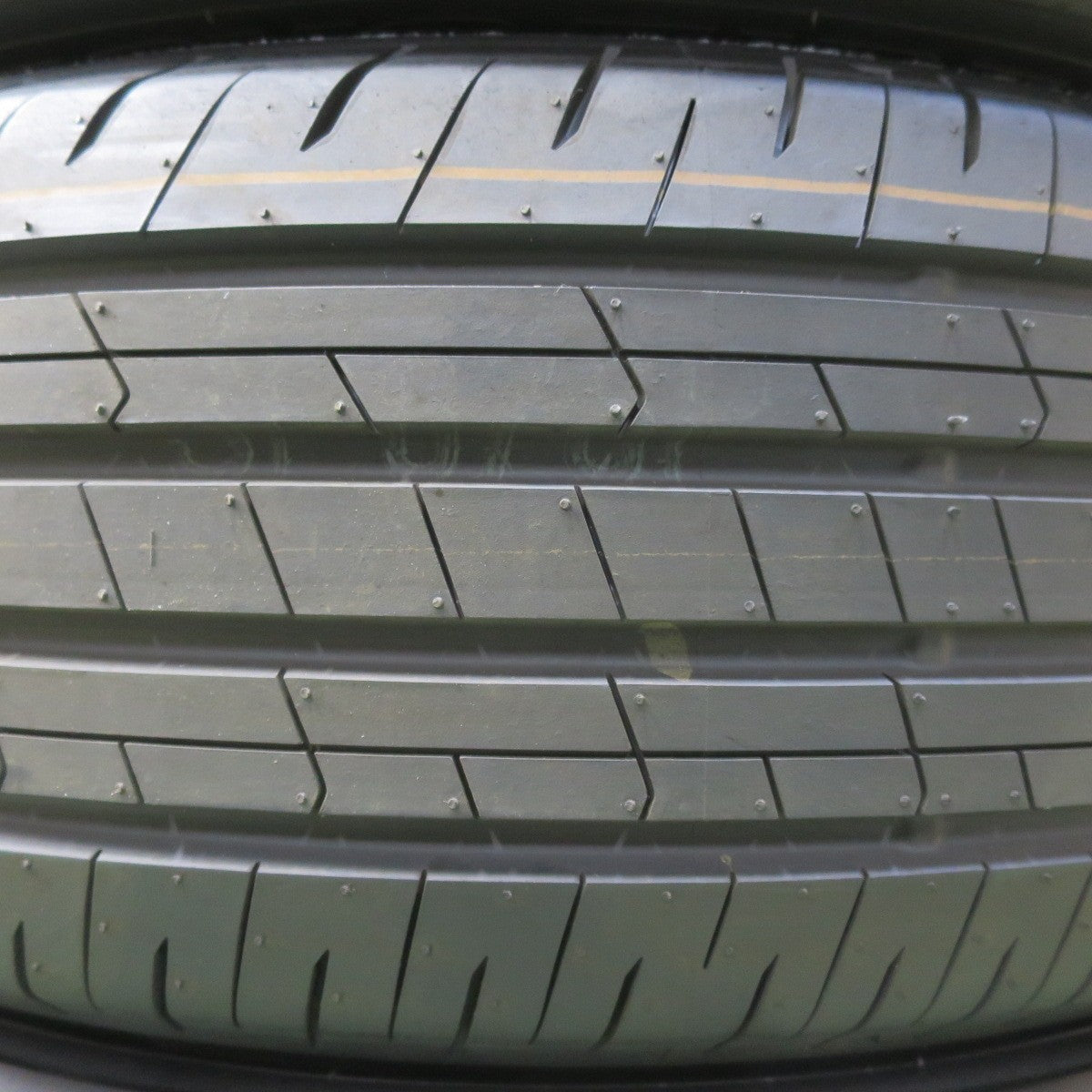 新車外し!24年★225/60R18 トーヨー プロクセス Comfort タイヤ 18インチ 40系 アルファード ヴェルファイア ハリアー RAV4 等★5051701イノタ