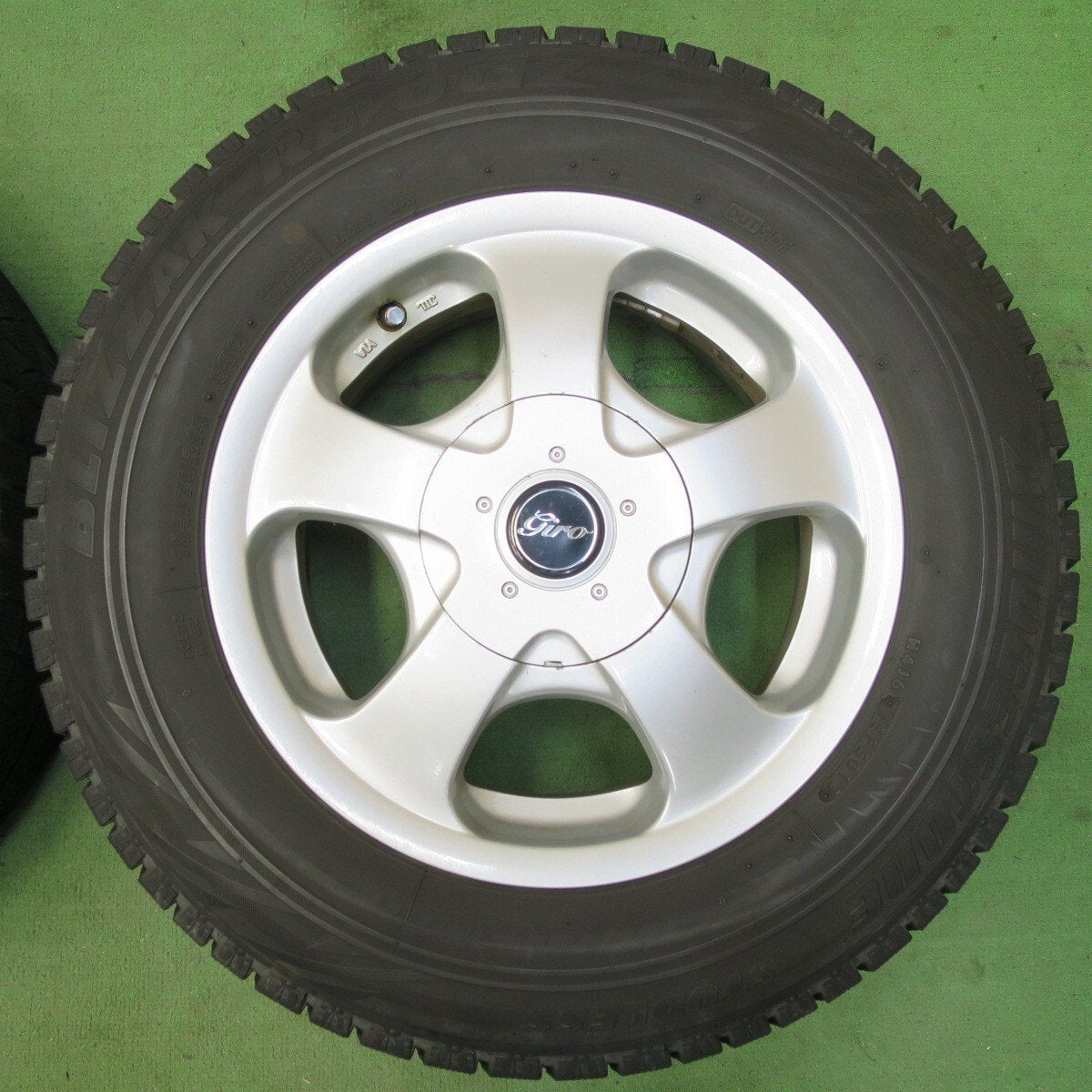 バリ溝!9分★スタッドレス 185/70R14 トーヨー ガリット G5 ブリヂストン ブリザック REVO GZ giro ギロ 14インチ PCD100 114.3/4H マルチ★5032203イス
