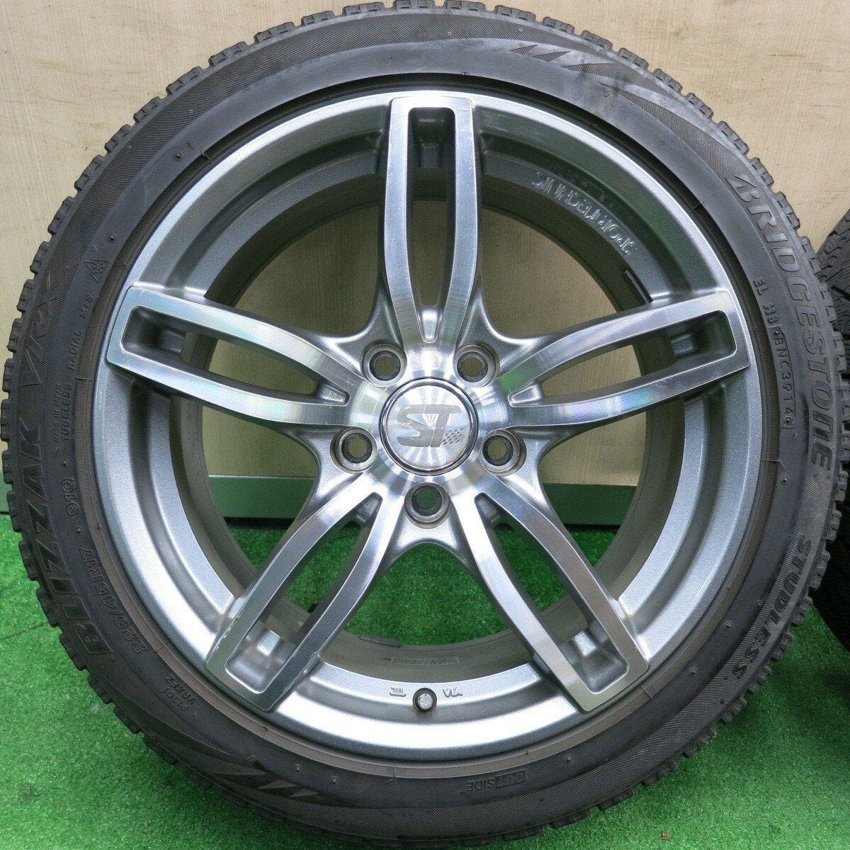 4本★ワーゲン等 SPORTECHNIC 225/45R17 スタッドレス ブリヂストン ブリザック VRX スポーツテクニック PCD112/5H★4123010HAス