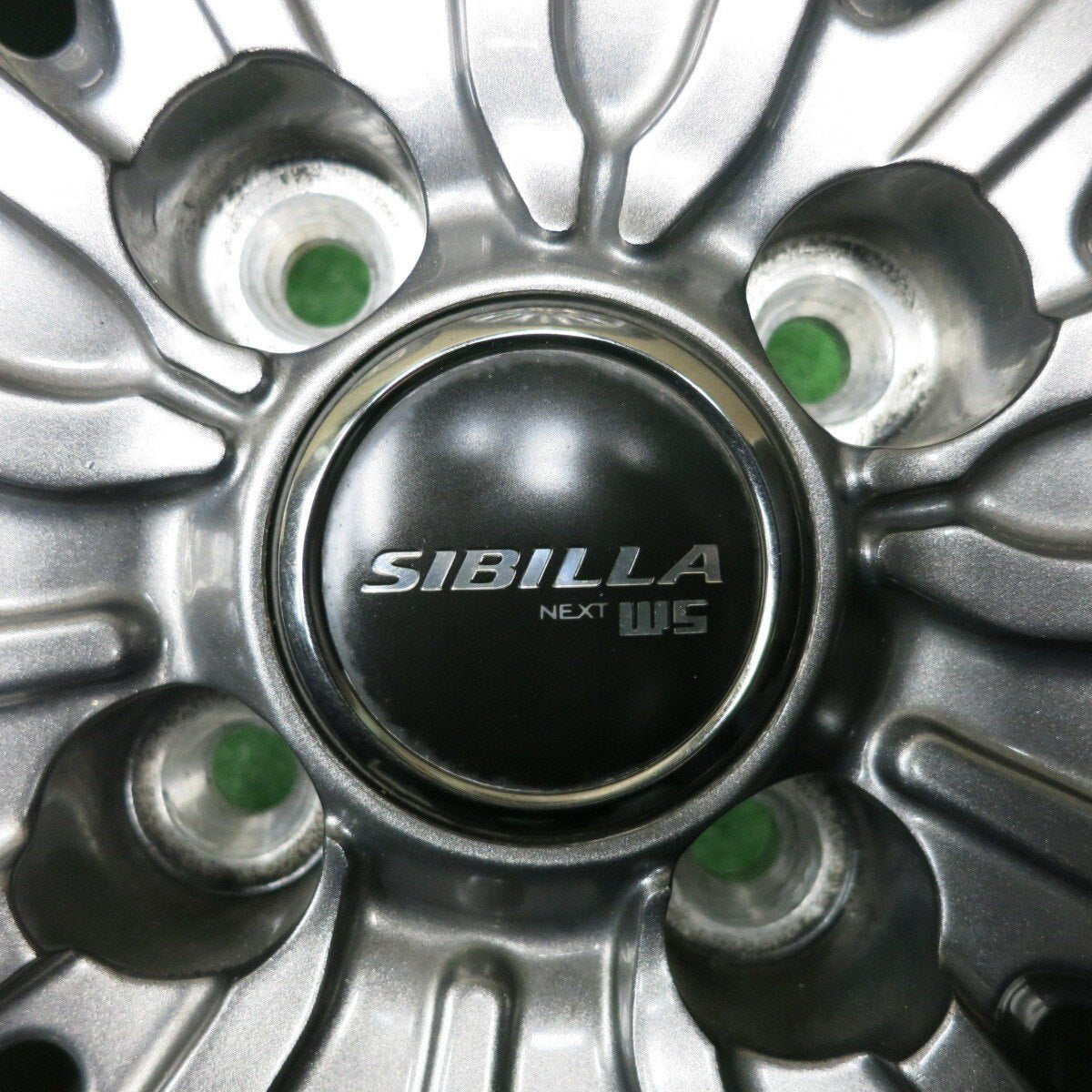 バリ溝!22年!キレイ!8.5分★スタッドレス 175/70R14 トーヨー オブザーブ GIZ2 SIBILLA NEXT W5 シビラ 14インチ PCD100/4H★4121102NJス