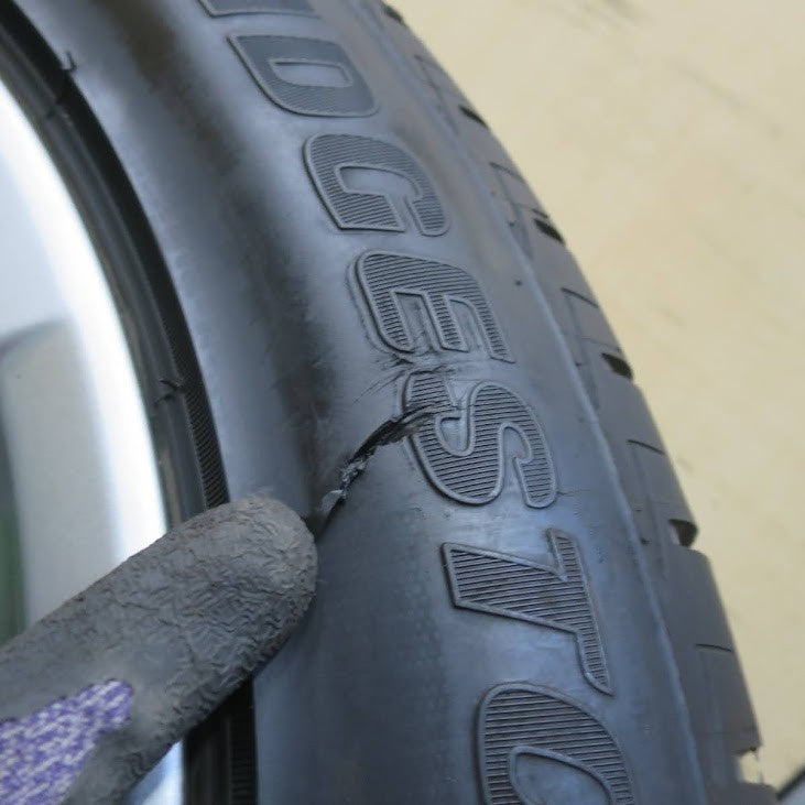 バリ溝!24年!9.5分★トヨタ 20系 ヴェルファイア アルファード 純正 235/50R18 ブリヂストン LUFT RV2 18インチ PCD114.3/5H★6050402イノ