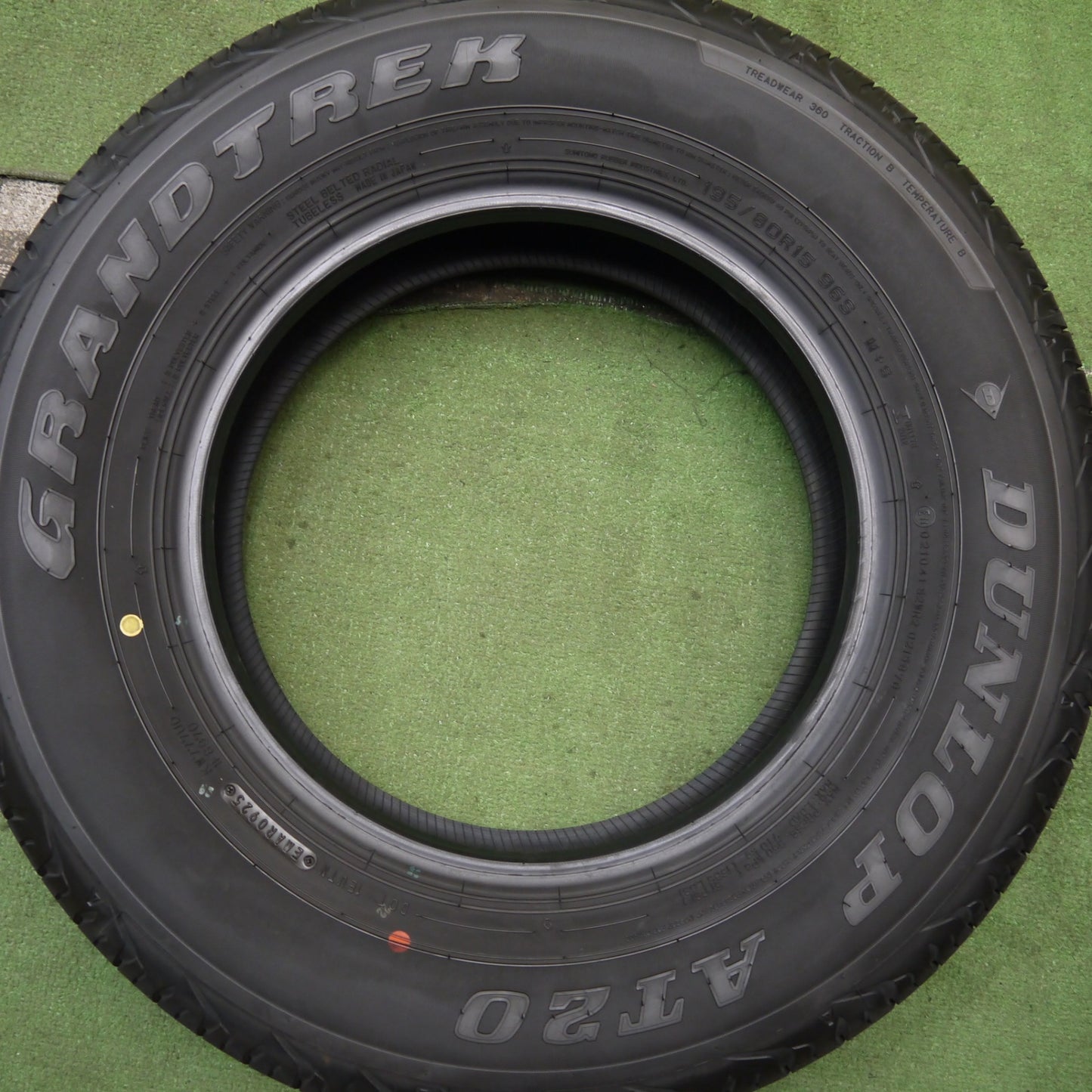 新車外し!25年★195/80R15 ダンロップ AT20 グラントレック タイヤ 15インチ ジムニー シエラ ハイエース 等★5050504HAノタ