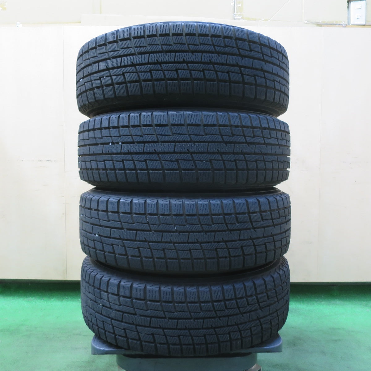 バリ溝!23年!キレイ!ほぼ10分★スタッドレス 175/65R14 プラクティバ アイス BP02 ヨコハマ製 SPORT DAISY スポルト デイジー 14インチ PCD100/4H★5080603イス