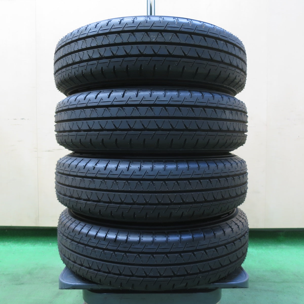 新車外し!25年★スズキ エブリイ バン 純正 スチール 145/80R12 80/78N ヨコハマ BluEarth-Van RY55 RY55D 12インチ PCD100/4H★5071101イノ