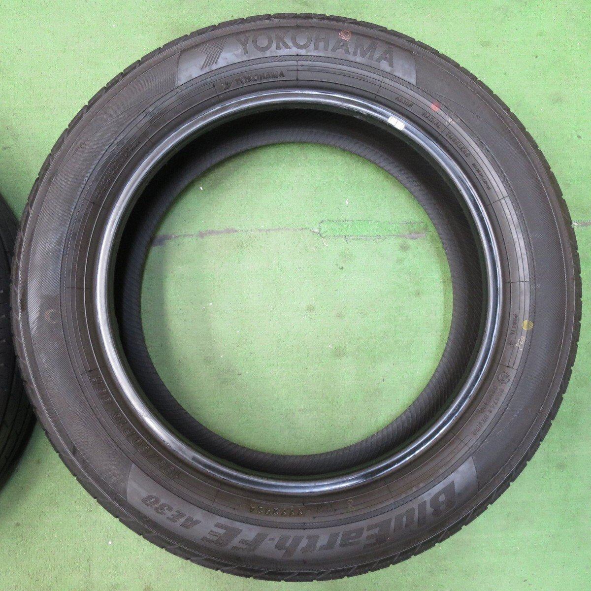 新車外し 24年★185/60R16 ヨコハマ BluEarth-FE AE30 16インチ アクア ラクティス フィット ノート マツダ2等★5040406イノタ