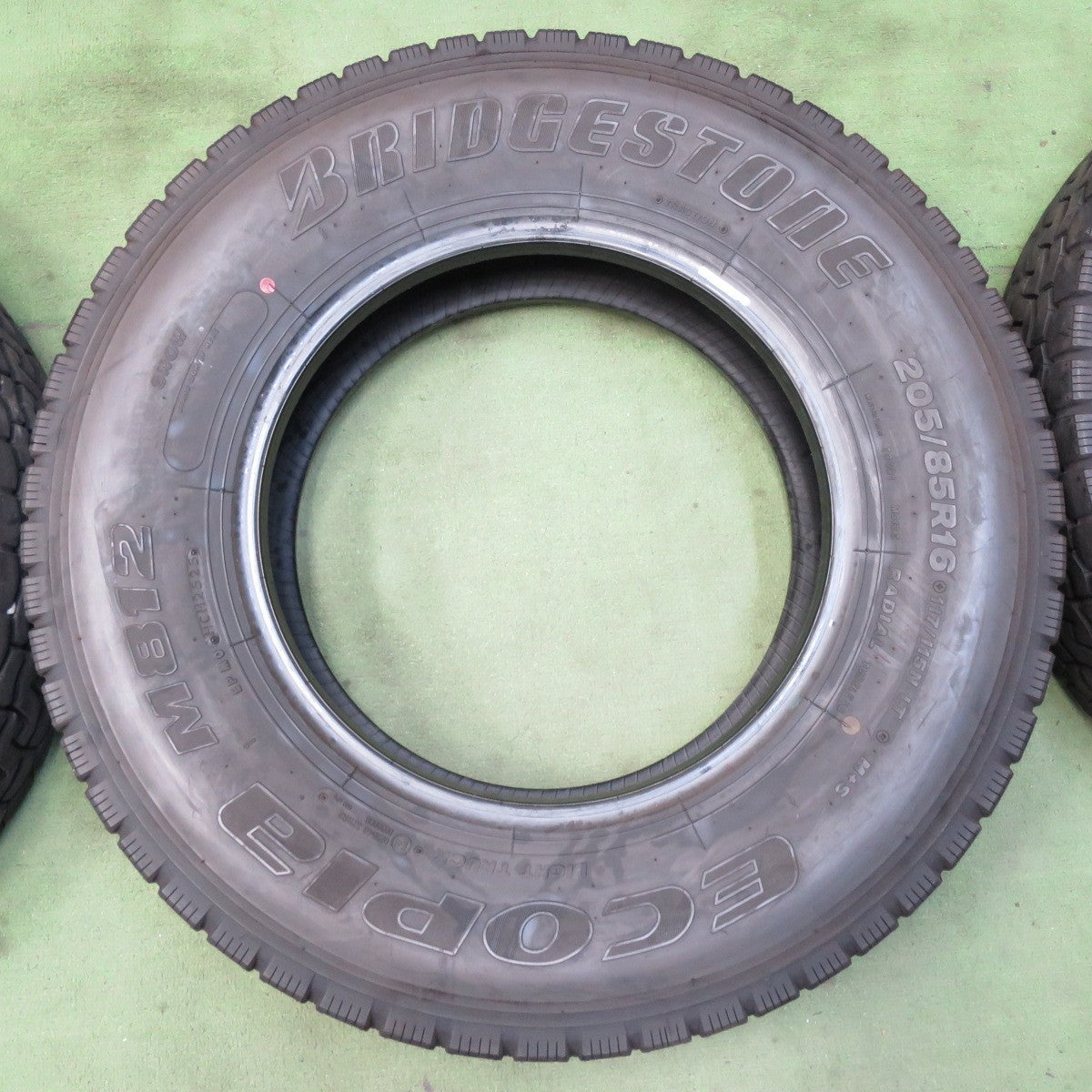 バリ溝!25年!9.5分!6本★トラック タイヤ 205/85R16 117/115N ブリヂストン エコピア M812 ミックス オールシーズン 16インチ★5101003イスタ
