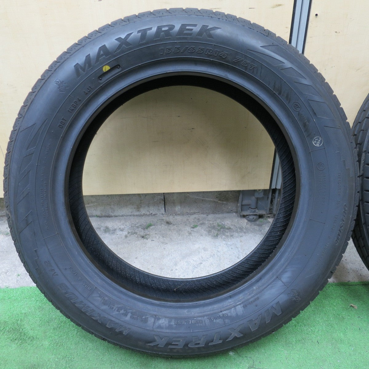 バリ溝!25年!9分◎155/65R14 マックストレック MAXIMUS M2 タイヤ 14インチ N-BOX スペーシア タント ムーヴ ウェイク 等◎6101906NGノタ