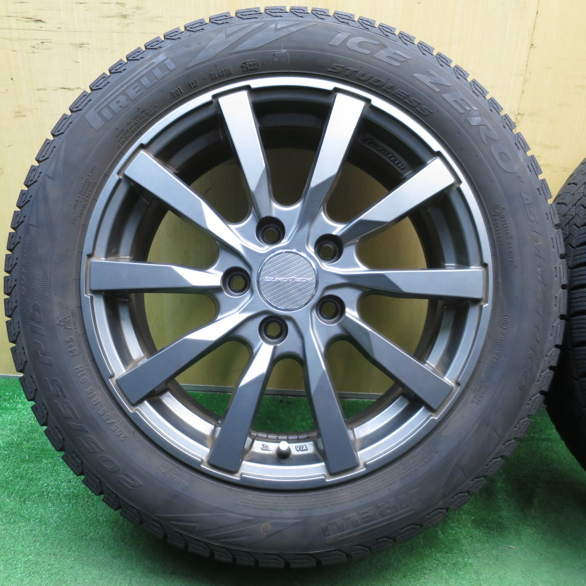 バリ溝!22年!8.5分★ワーゲン 等 EUROTECH 205/55R16 スタッドレス ピレリ アイスゼロ アシンメトリコ ユーロテック 16インチ PCD112/5H★5060802NJス