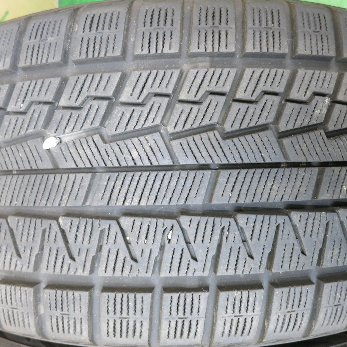 バリ溝!21年!キレイ!9.5分★スタッドレス 235/50R18 ヨコハマ アイスガード iG70 GRASS グラス 18インチ PCD114.3/5H★5062103HAス