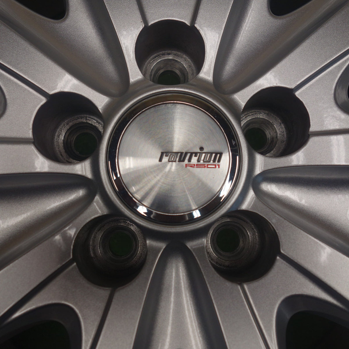 バリ溝!22年!キレイ!9.5分★プリウス 等 195/65R15 スタッドレス グッドイヤー アイスナビ7 ravrion RS01 ラブリオン 15インチ PCD100/5H★6051803KTス