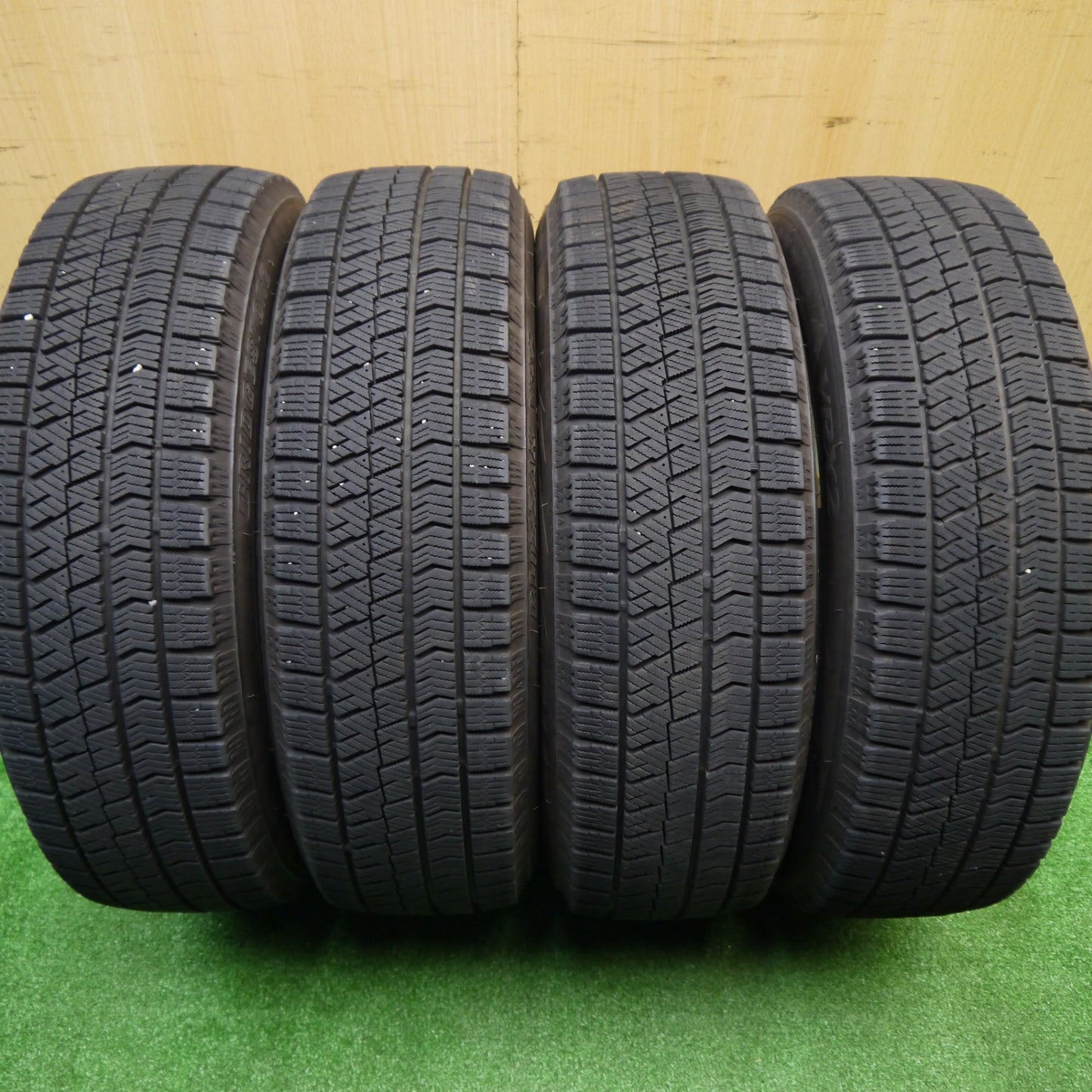 キレイ!21年★MINI F56 ミニ クーパー 純正 175/65R15 スタッドレス ブリヂストン ブリザック VRX2 15インチ PCD112/5H★5102402Hス