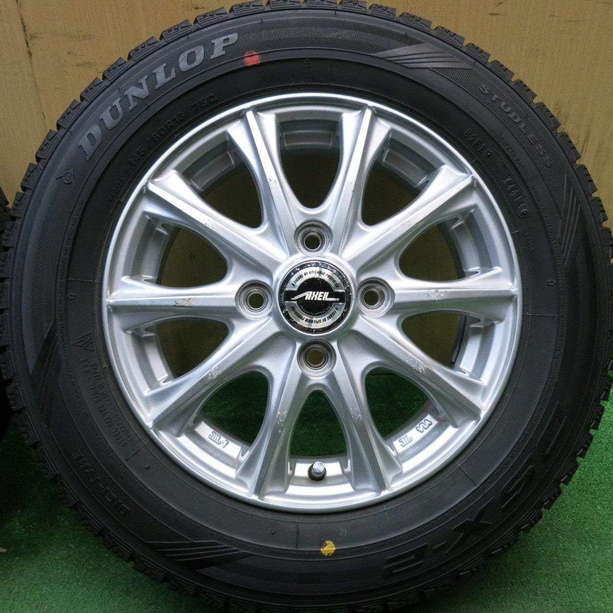 バリ溝!9.5分以上★スタッドレス 145/80R13 ダンロップ DSX-2 AXEL アクセル 13インチ PCD100/4H★5052106AKス