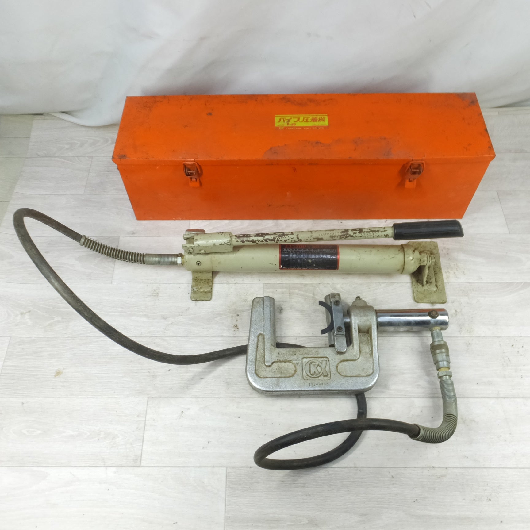 中古 亀倉精機 断水機 圧着機 EP-700