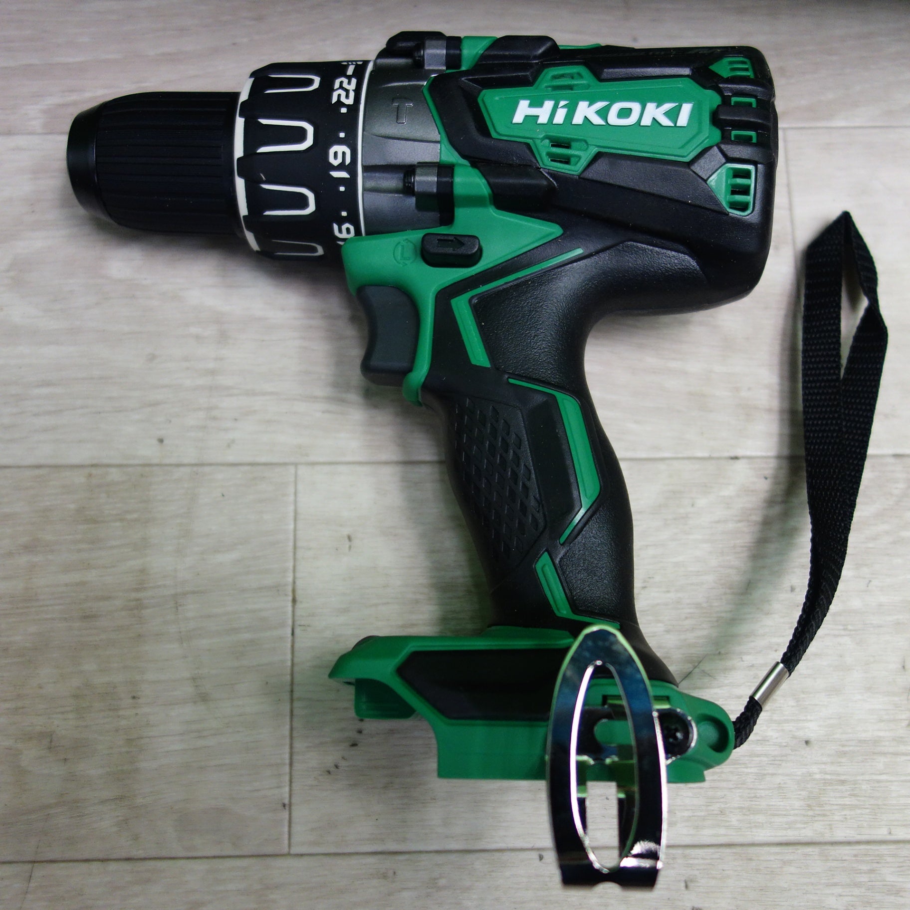 送料無料] 美品☆HiKOKI ハイコーキ 13mm コードレス 振動