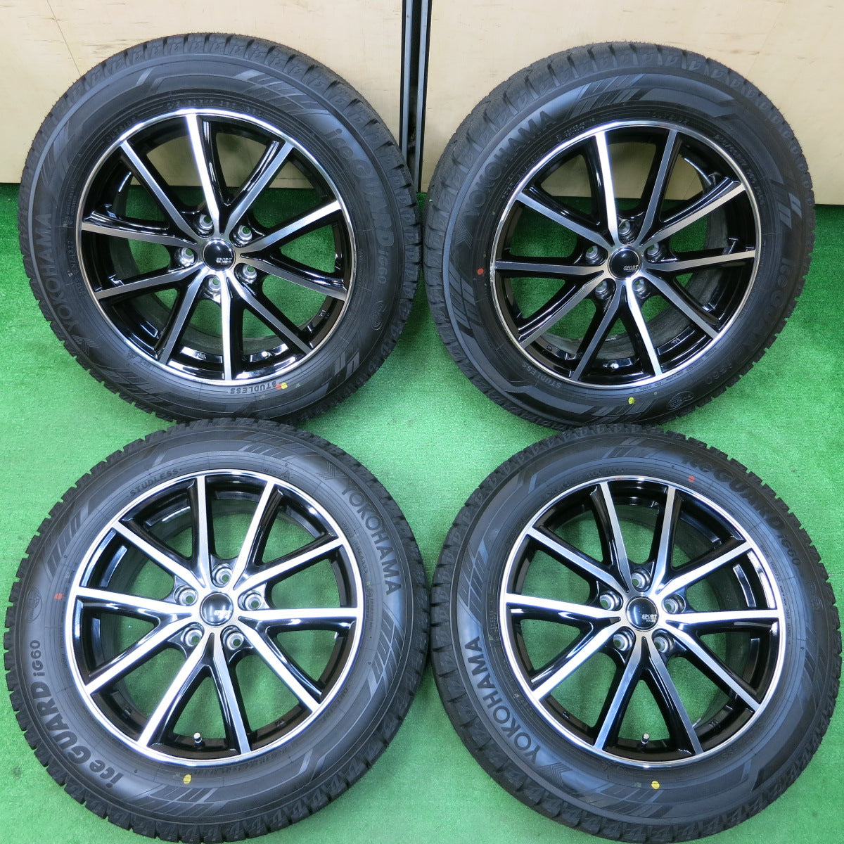 送料無料*タイヤほぼ未使用！22年！キレイ☆スタッドレス 215/60R17 