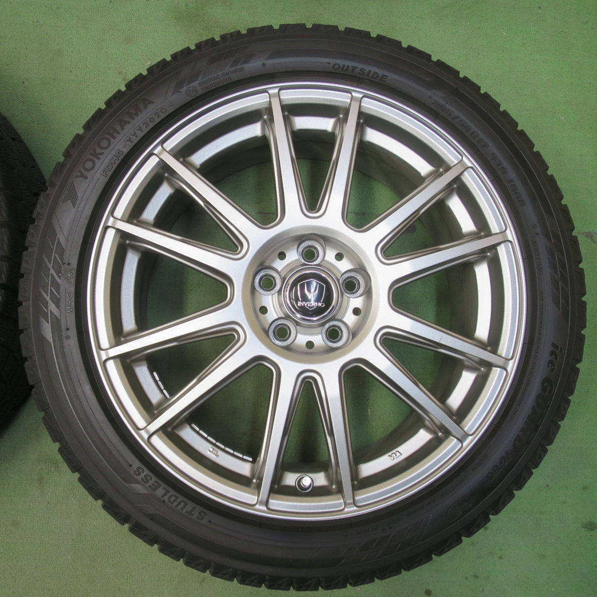バリ溝！キレイ！9分★インプレッサ 等 205/50R17 スタッドレス ヨコハマ アイスガード iG60 INVERNO インヴェルノ 17インチ PCD100/5H★6032301イス