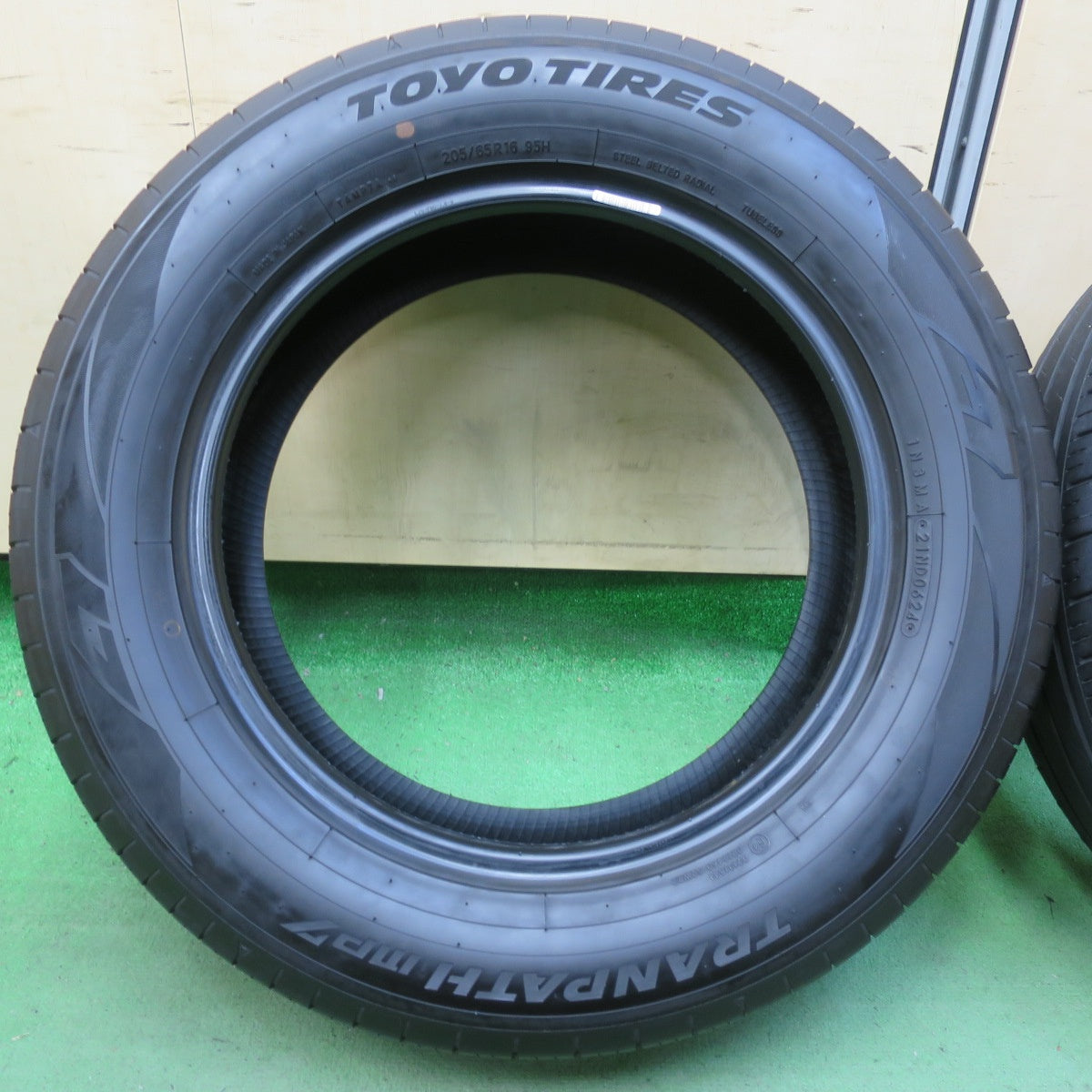 4本価格！24年★205/65R16 トーヨー トランパス MP7 タイヤ 16インチ ヤリスクロス セレナ アルファード 等★5051708イノタ