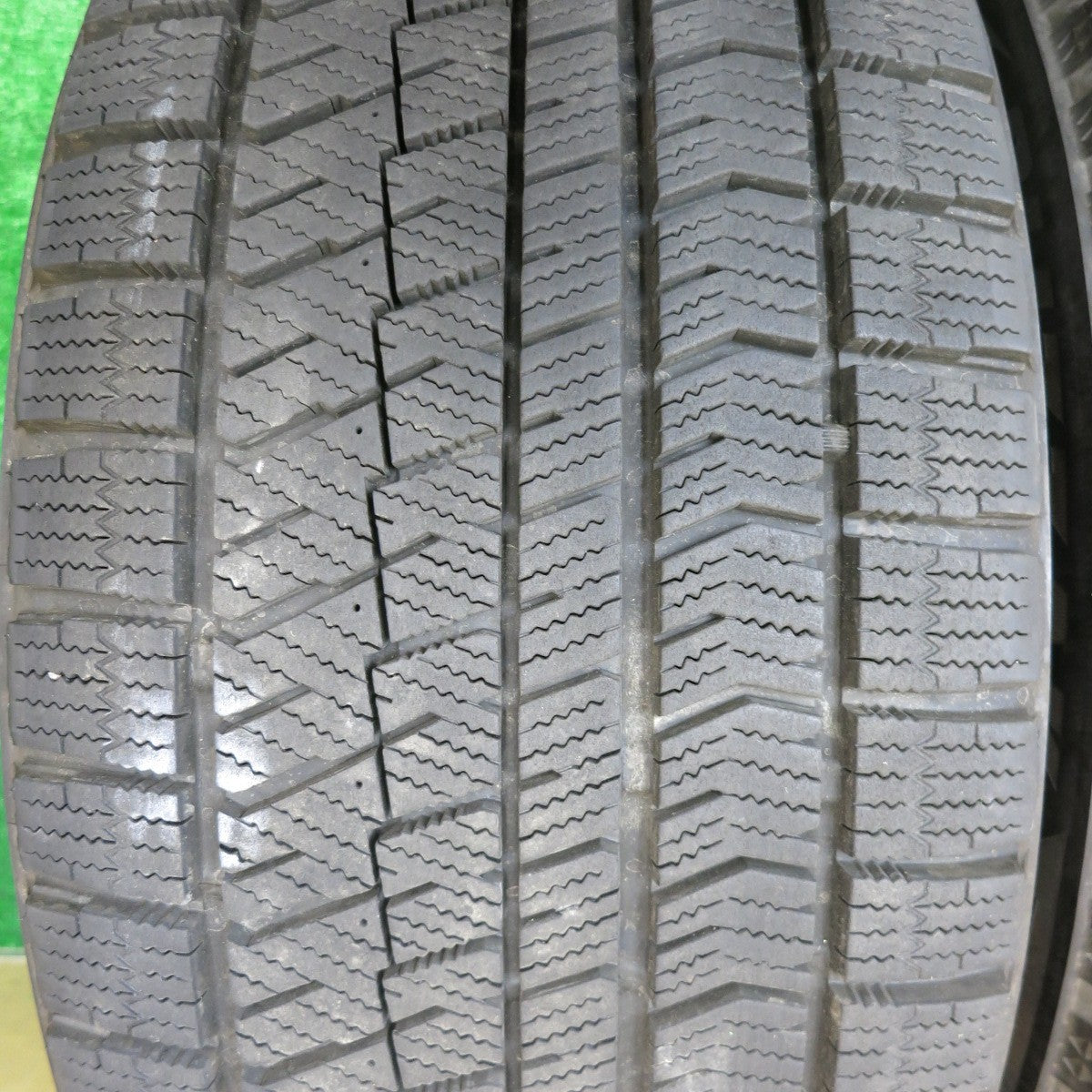 バリ溝！9.5分★レクサス IS バージョンS 純正 225/40R18 255/40R18 スタッドレス ブリヂストン ブリザック VRX2 18インチ PCD114.3/5H★5101206HAス