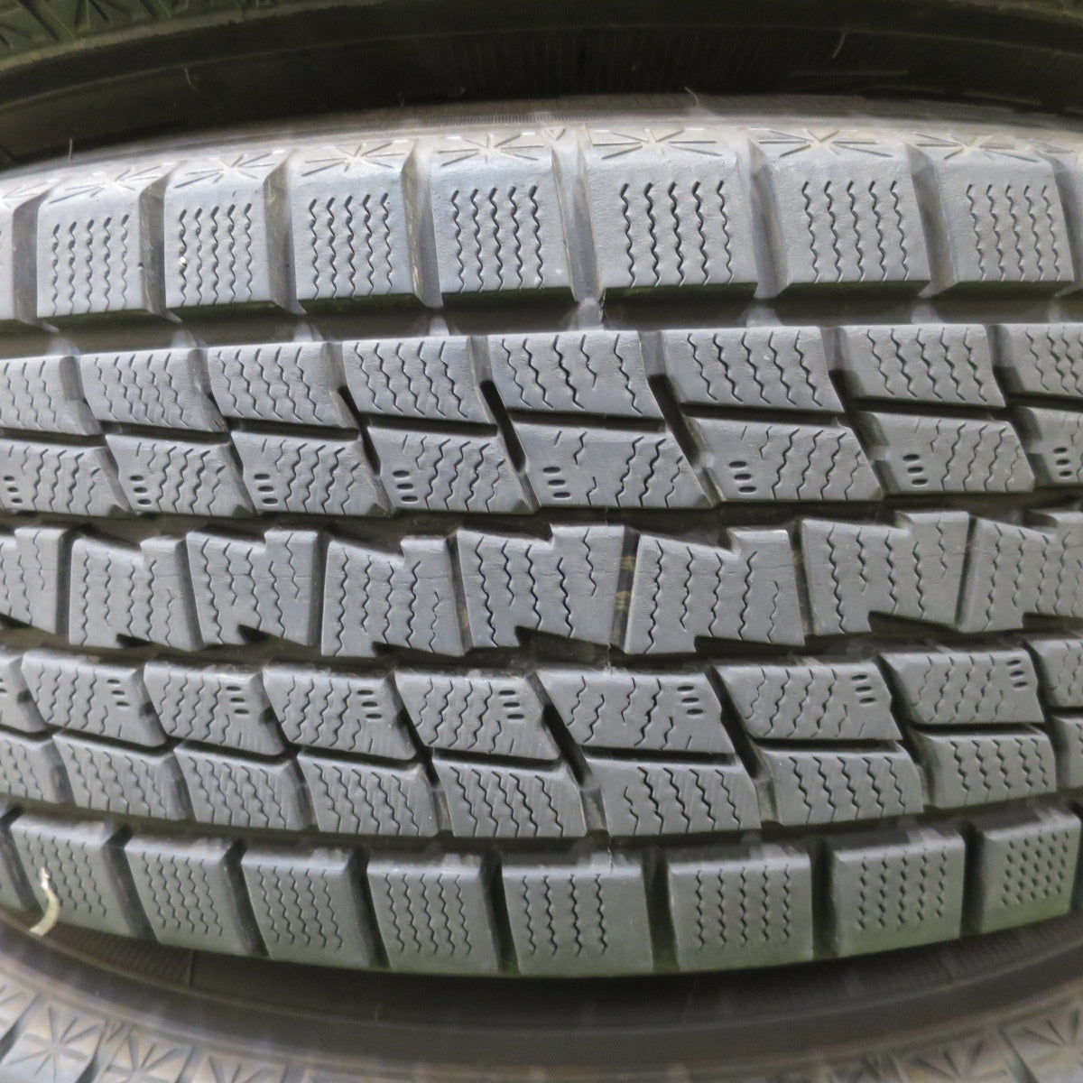 バリ溝！キレイ！9.5分◎スタッドレス 225/65R17 グッドイヤー アイスナビ SUV D.O.S. DOS 社外 アルミ 17インチ PCD114.3/5H◎6081208NGス