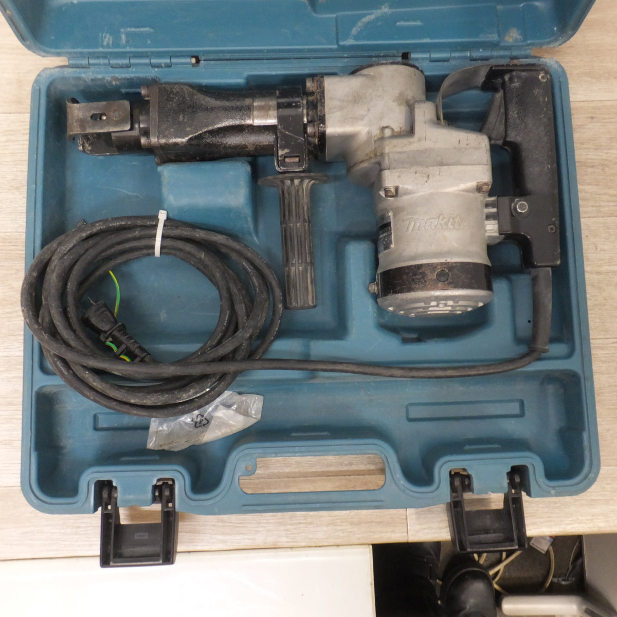 ★マキタ makita 電動ハンマ HM1201　100V 12A 50-60Hz 1130W 2000/min★