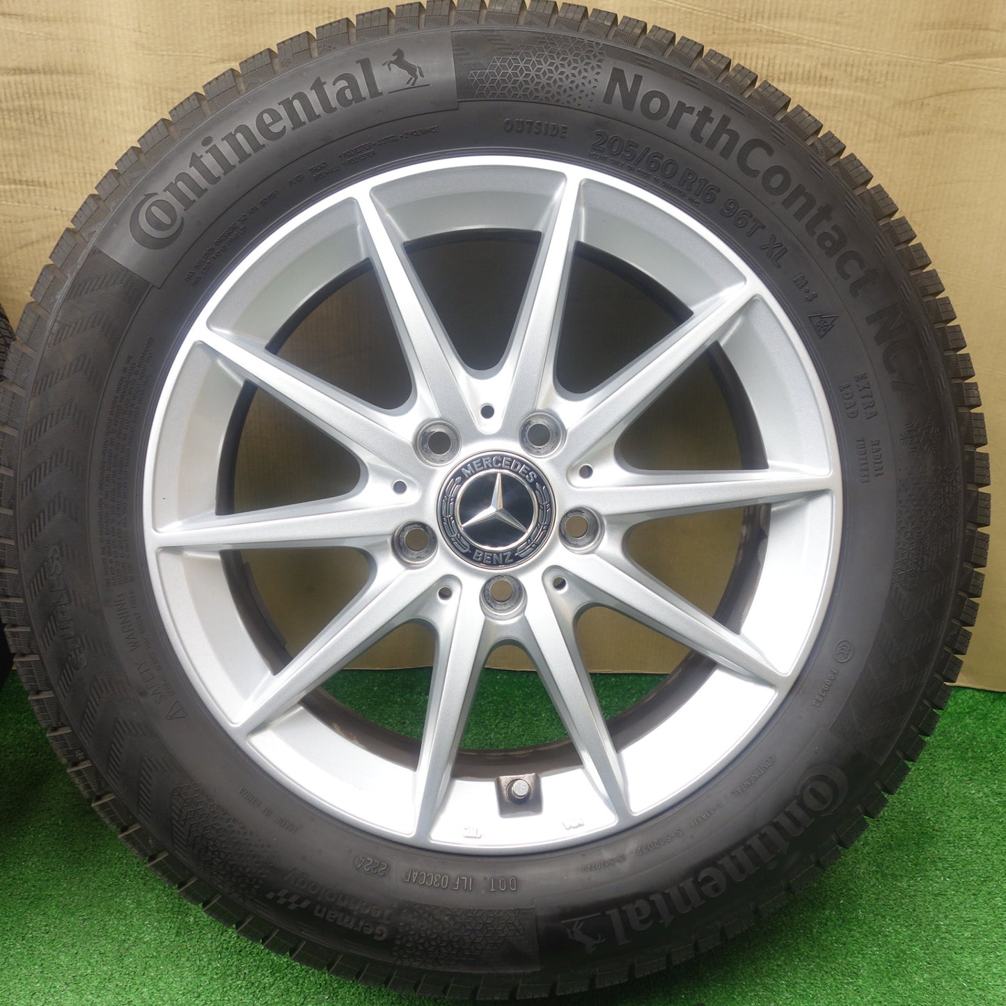 バリ溝！24年！キレイ！9.5分以上★ベンツ 等 EuroForsch 205/60R16 スタッドレス コンチネンタル ノースコンタクト NC7 社外 アルミ ユーロフォルシュ 16インチ PCD112/5H★6011801KTス