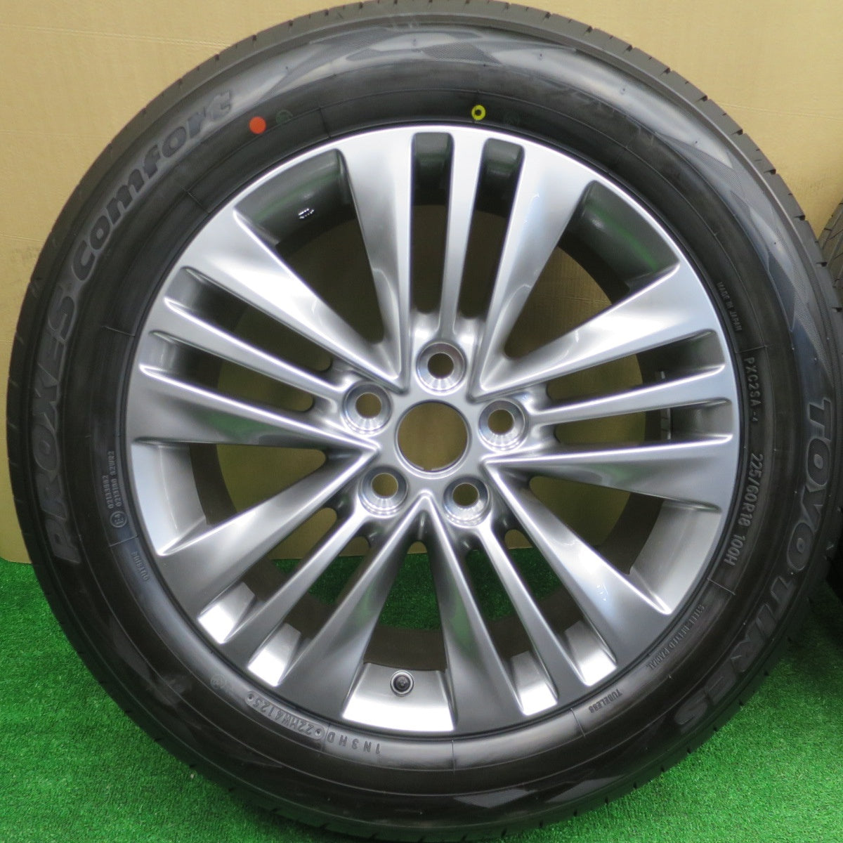 新車外し！25年★トヨタ 40系 アルファード ヴェルファイア Zグレード 純正 225/60R18 トーヨー プロクセス コンフォート 18インチ PCD120/5H★5112701NKノ