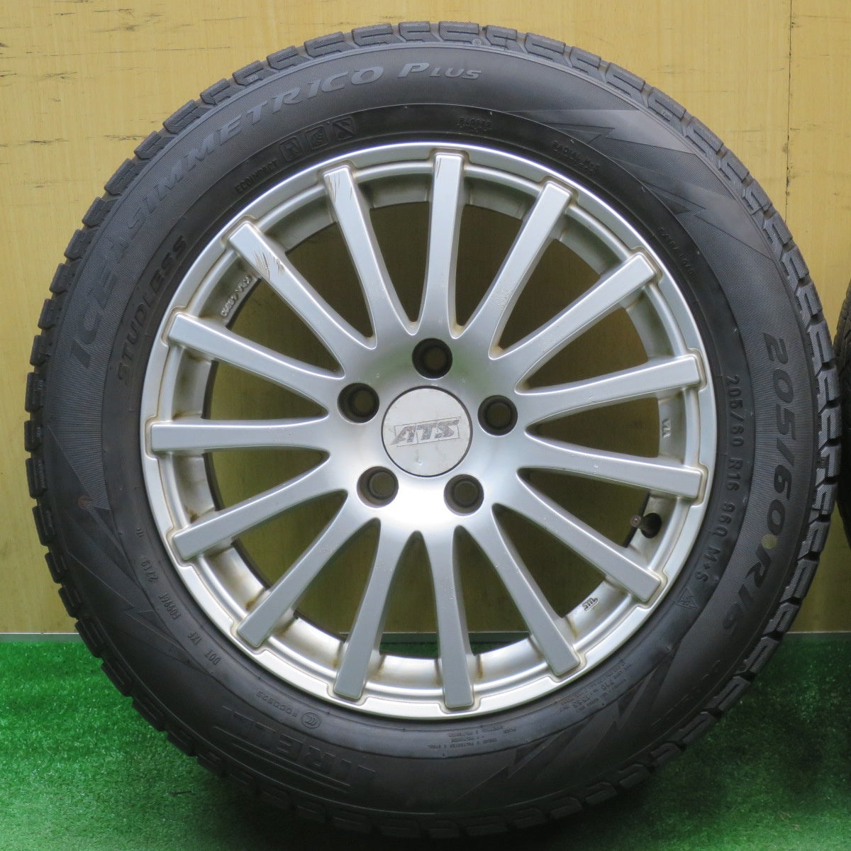 4本価格★ワーゲン 等 ATS Z type 205/60R16 スタッドレス ピレリ アイスアシンメトリコ プラス Zタイプ 16インチ PCD112/5H★6021009NJス