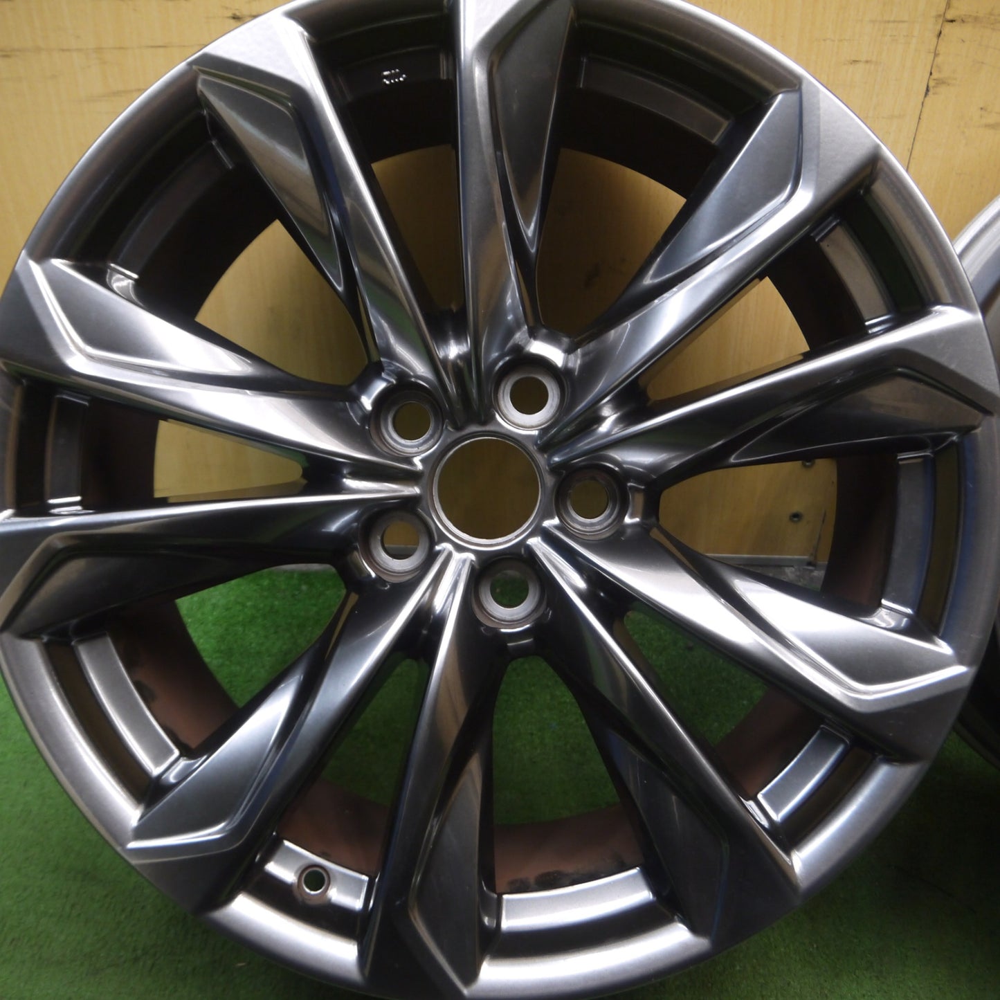 *送料無料* 新車外し★レクサス LS500h Fスポーツ 純正 ホイール 20インチ 20×8.5J 9.5J PCD120/5H★4042613Hホ