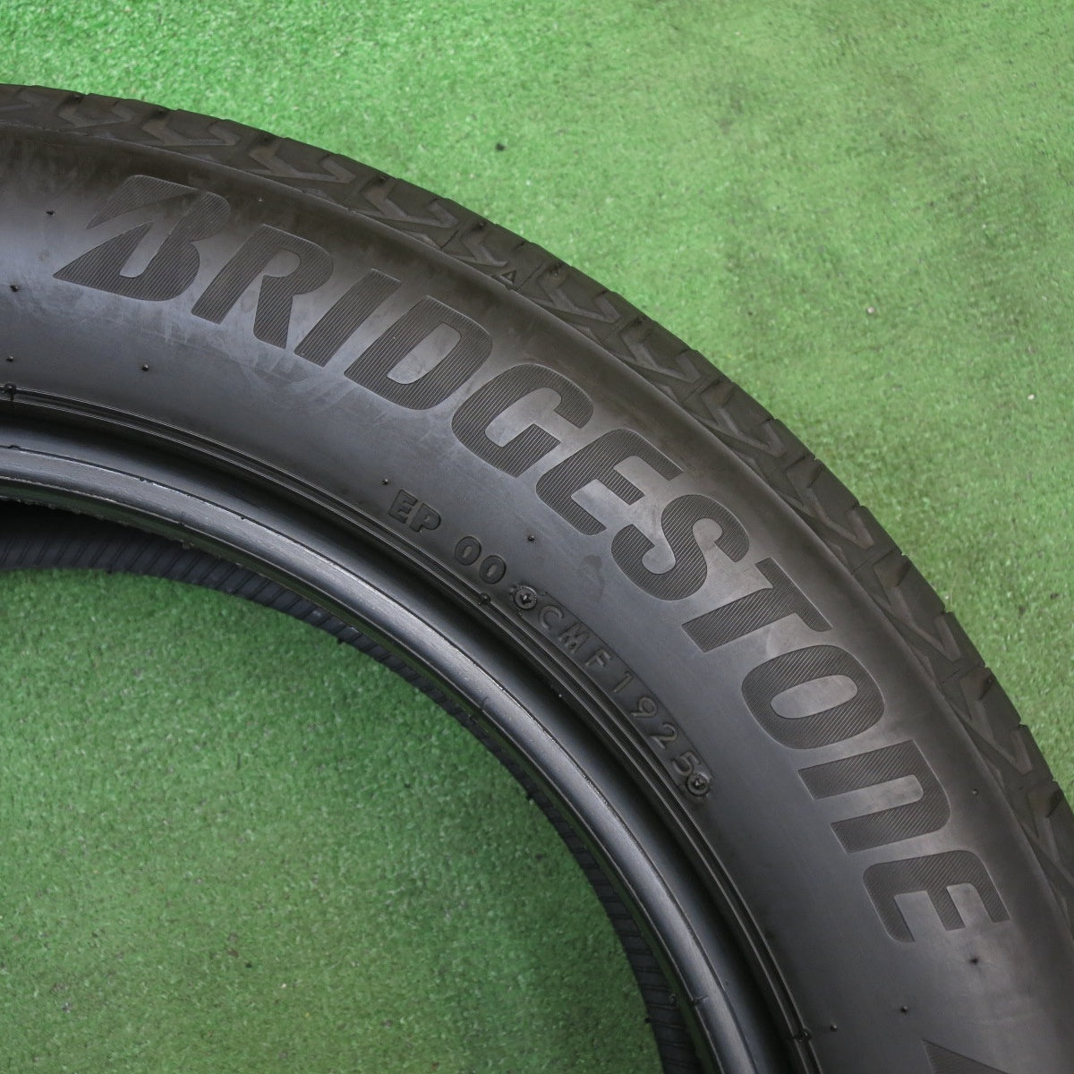 バリ溝！25年！9分！1本◎225/55R18 ブリヂストン アレンザ LX100 タイヤ 18インチ フォレスター XV アウトランダー デリカ D:5 等◎6092108KKノタ