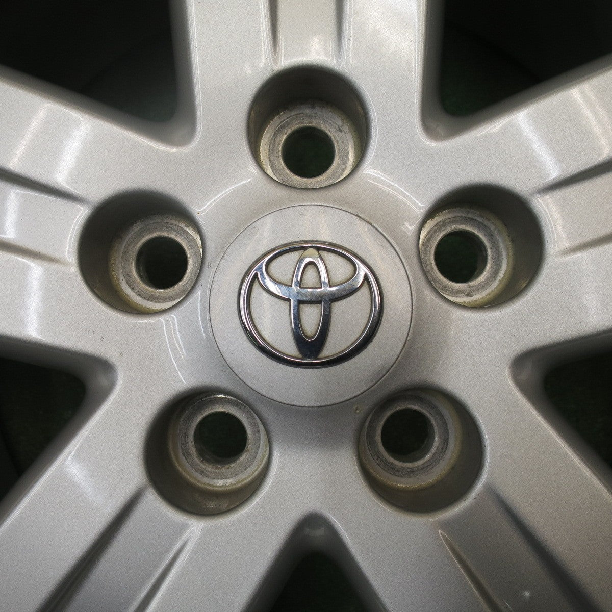 バリ溝！9分★トヨタ ブレイド 純正 215/45R17 スタッドレス ミシュラン X-ICE XI3 17インチ PCD114.3/5H★5112103NJス