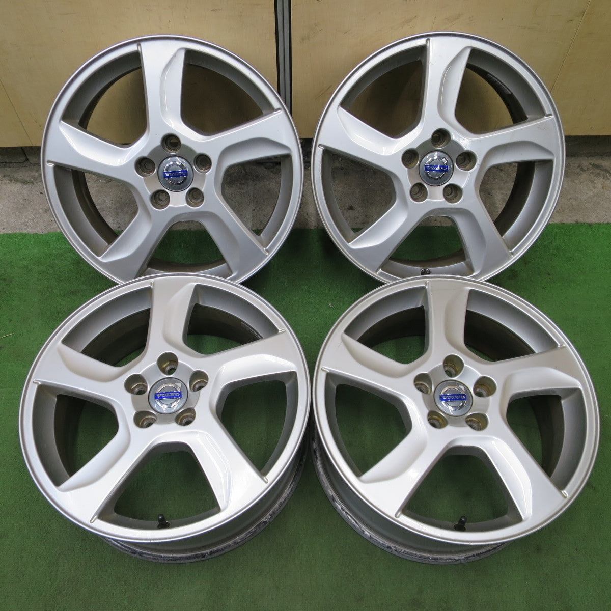 4本価格◎ボルボ V60 純正 ホイール 17インチ 17×7J VOLVO PCD108/5H◎6081203NGホ