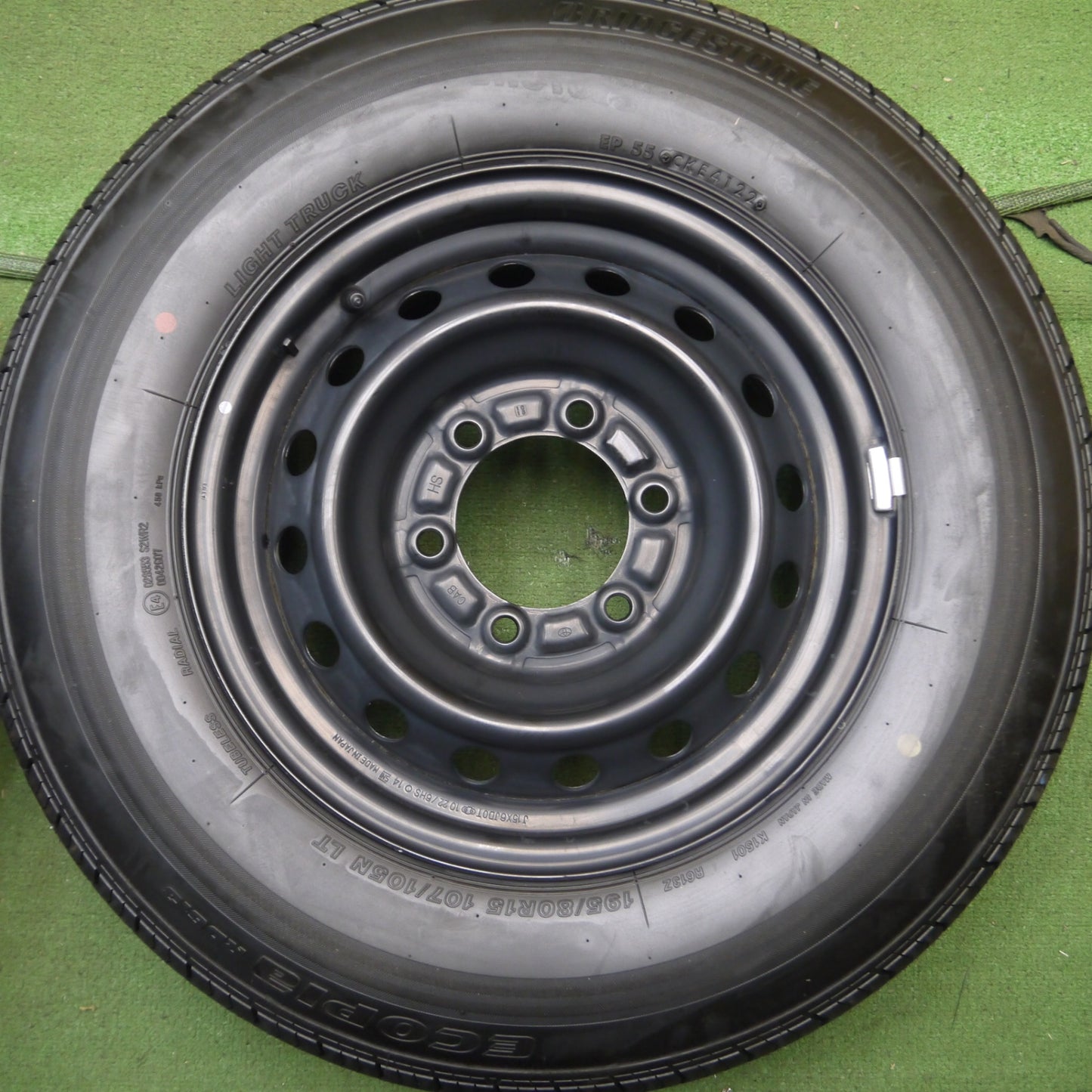 *送料無料* 新車外し！22年★トヨタ ハイエース 純正 スチール 195/80R15 107/105N ブリヂストン エコピア RD613 15インチ PCD139.7/6H★4060409Hノ