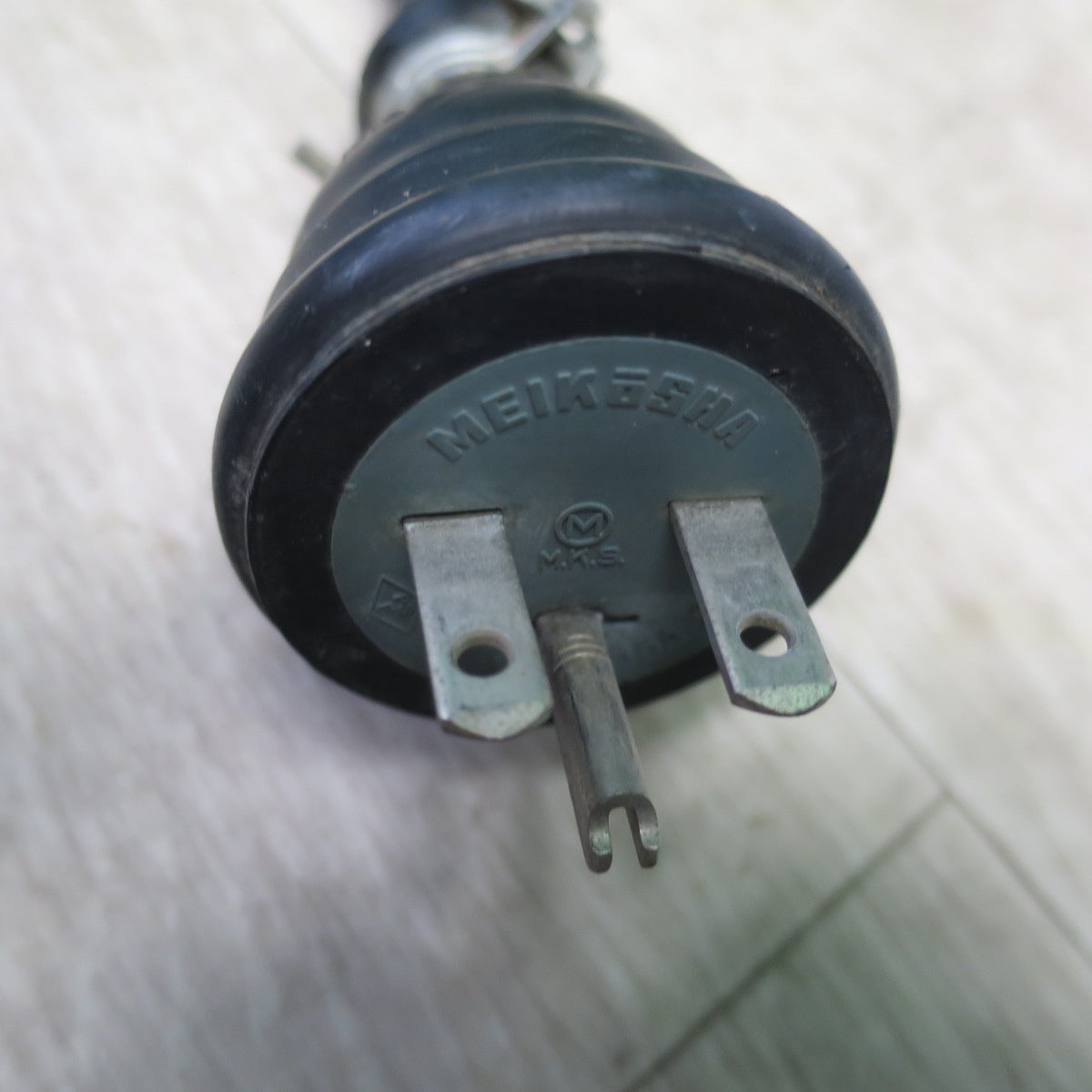 [送料無料] ☆日動工業 NICHIDO フルパワー 軽量 リング トランス 変圧器 TB-200D 200V→100V/115V 降圧器 ダウントランス 現状品☆