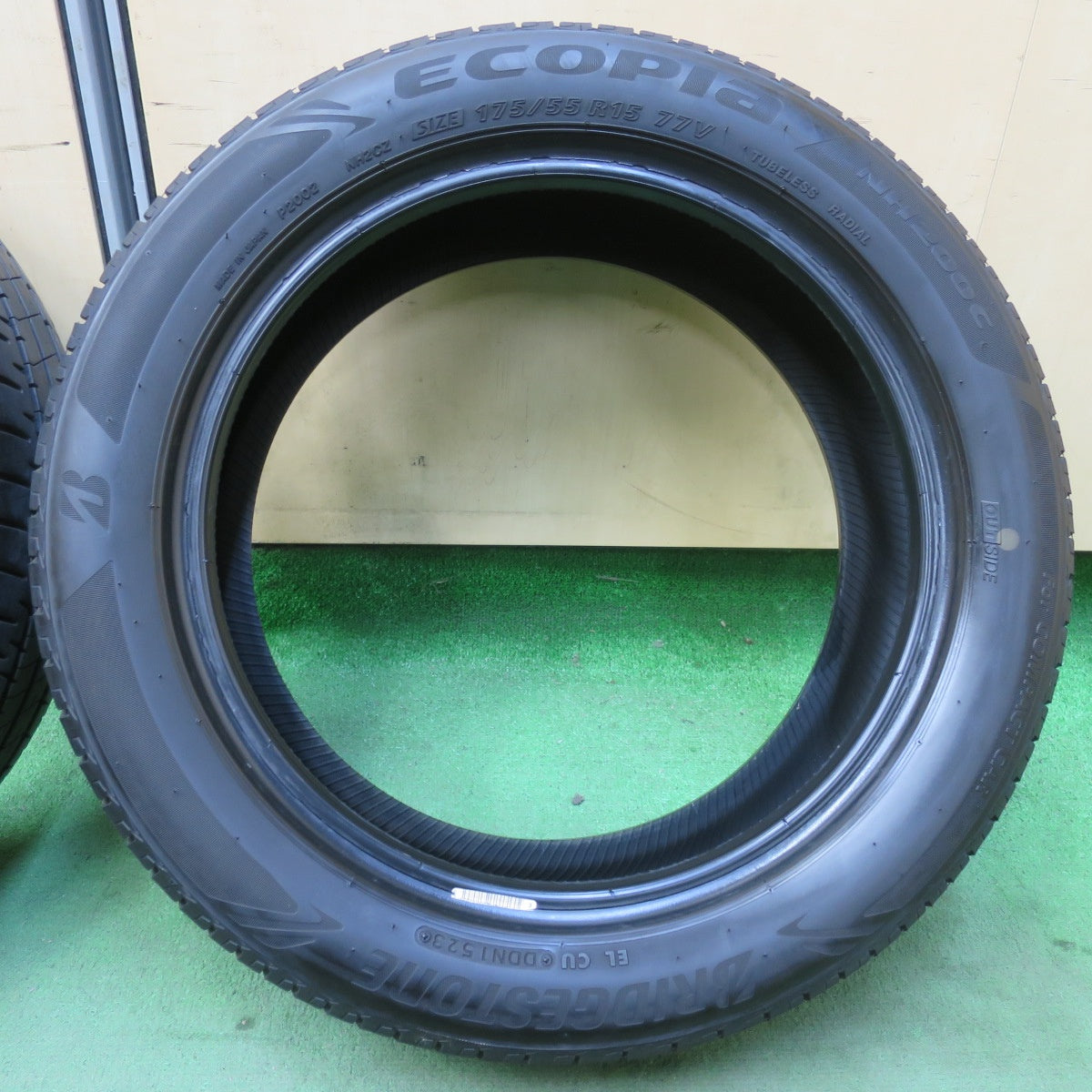 バリ溝！23年！9.5分★175/55R15 ブリヂストン エコピア NH200C タイヤ 15インチ タンク ルーミー トール 等★5112113イノタ