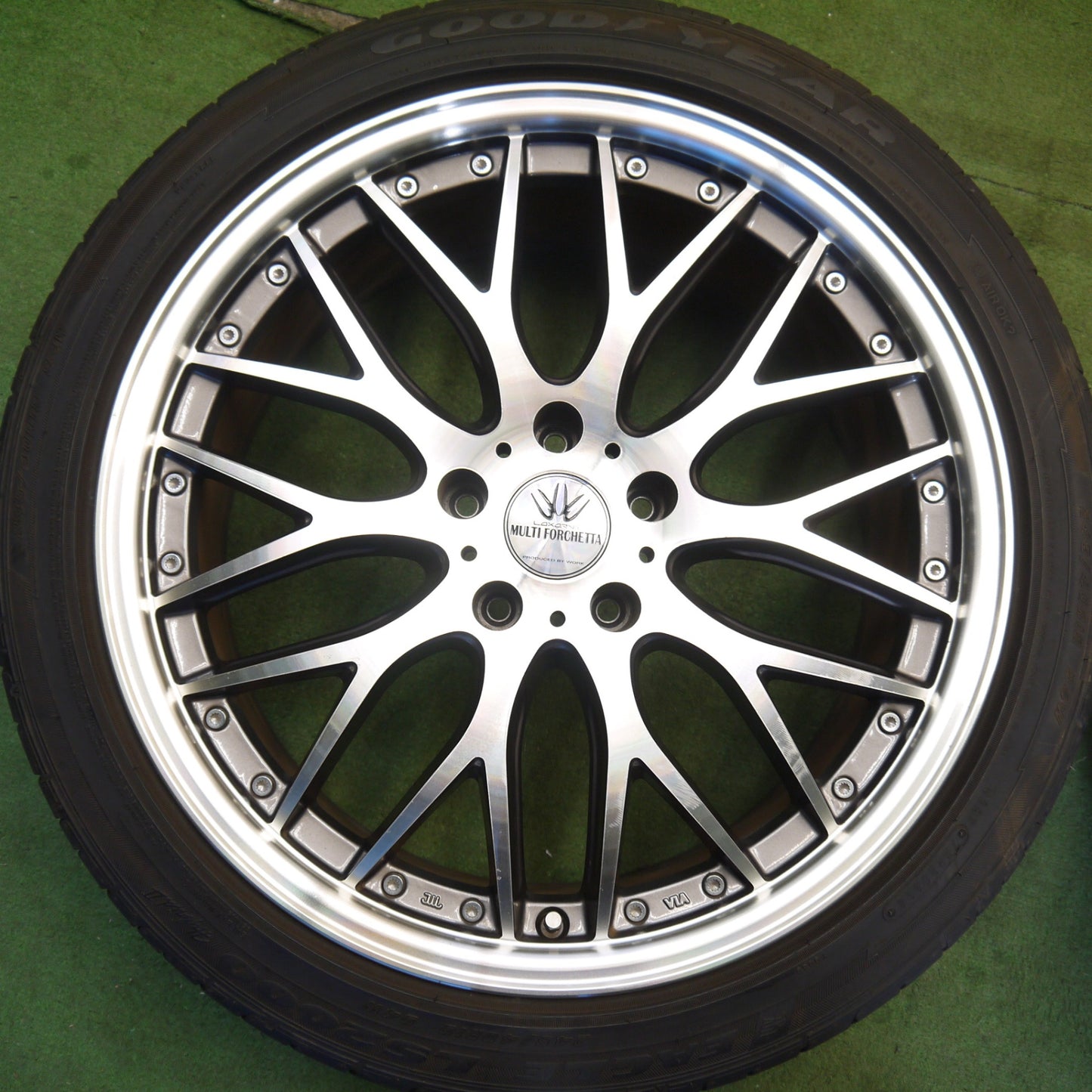 4本価格★LOXARNY MULTI FORCHETTA 245/40R19 グッドイヤー イーグル LS2000 hybrid2 ロクサーニ マルチフォルケッタ 19インチ PCD114.3/5H★6051205Hノ