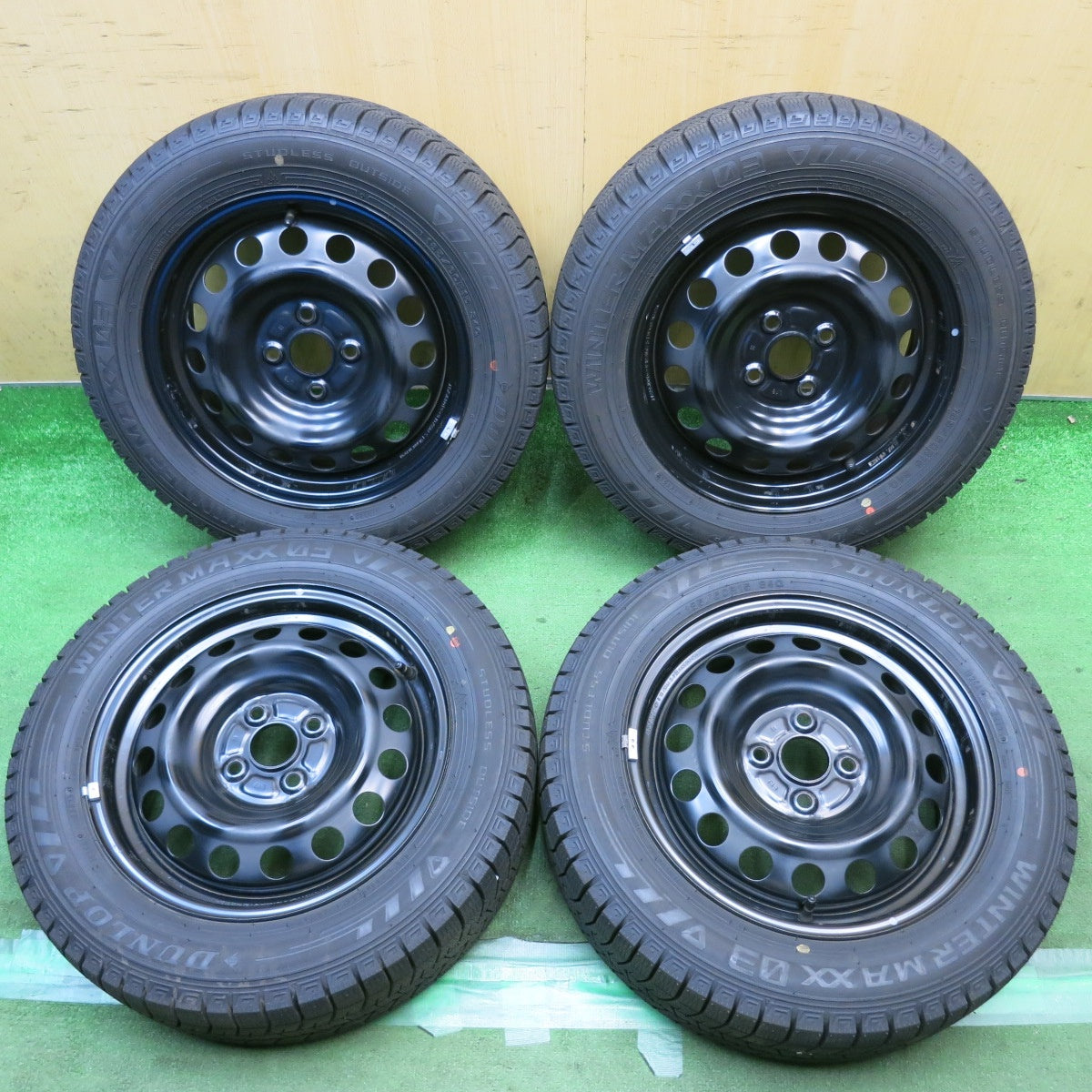 バリ溝！25年！キレイ！9.5分以上◎スタッドレス 185/60R15 ダンロップ ウインターマックス 03 スチール ホイール 15インチ PCD100/4H◎6101002HAス