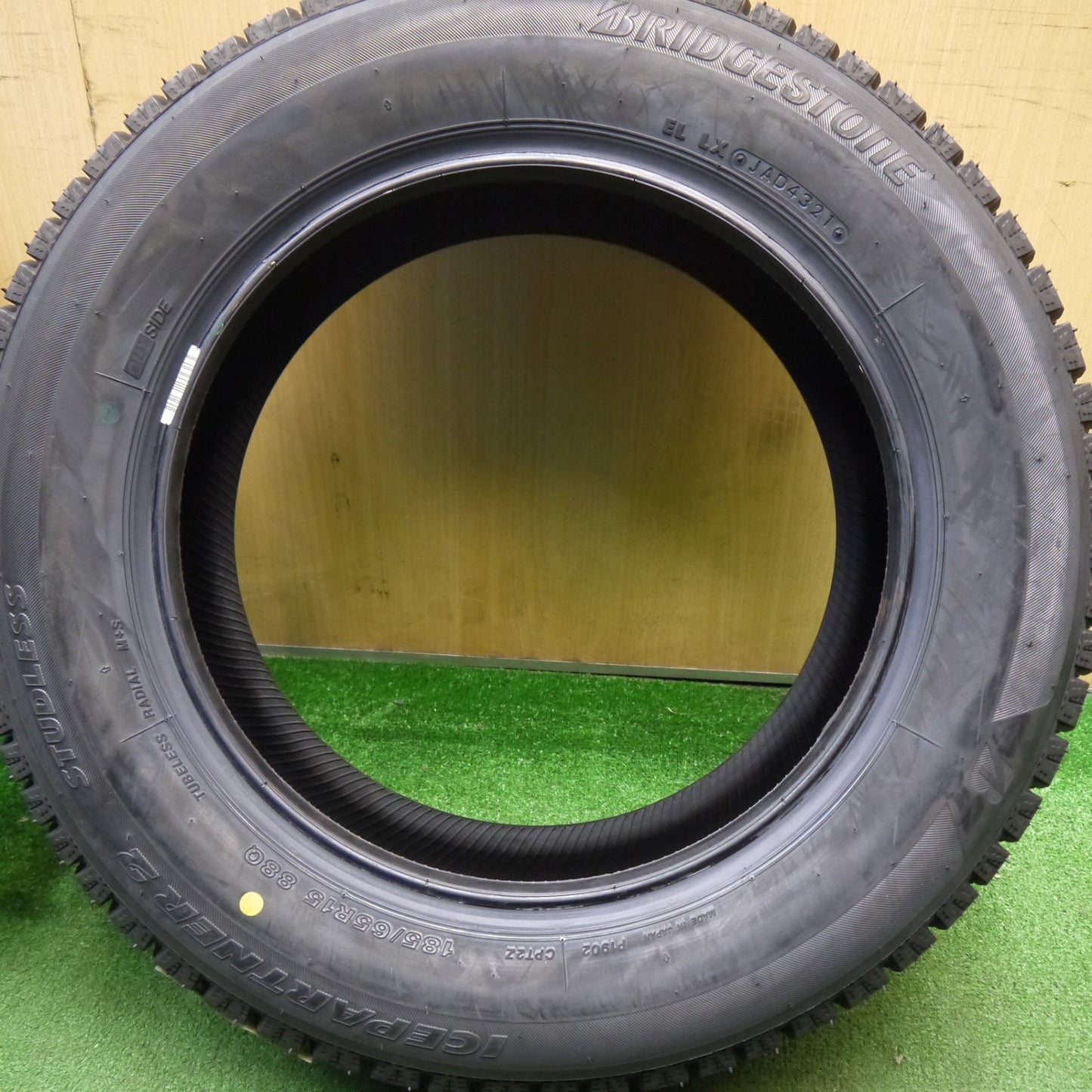 [送料無料] 未使用！21年★スタッドレス 185/65R15 ブリヂストン アイスパートナー2 タイヤ 15インチ デミオ フリード ノート アクア 等★5032105Hスタ