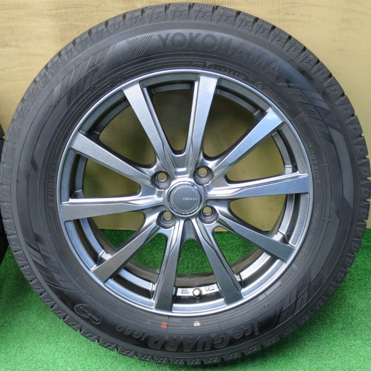 バリ溝！キレイ！9.5分★スタッドレス 195/65R16 ヨコハマ アイスガード iG60 GRASS グラス 16インチ PCD100/4H★6022603NKス
