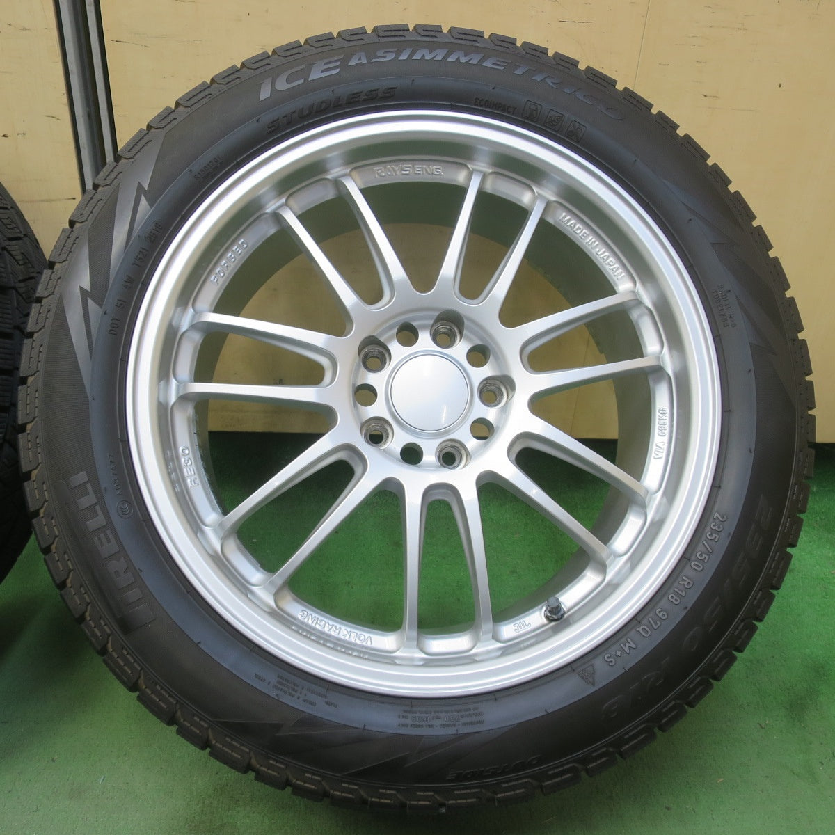 キレイ★RAYS VOLK RACING RE30 鍛造 235/50R18 スタッドレス スタッドレス ピレリ アイスアシンメトリコ レイズ ボルクレーシング 18インチ PCD114.3/5H★6042001イス