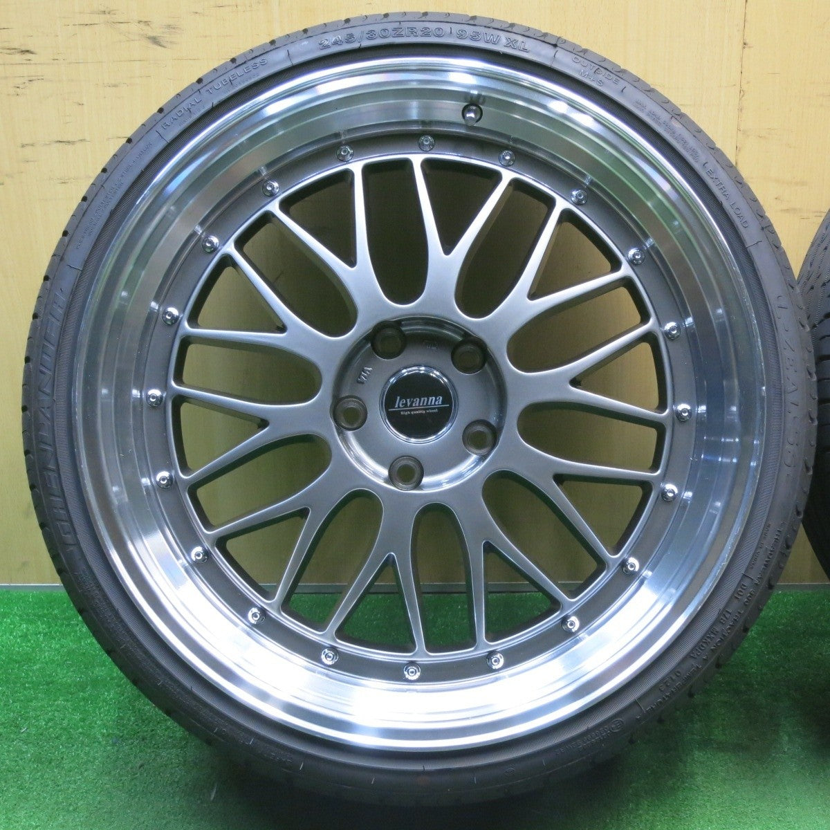 バリ溝 23年 綺麗 9.5分★Levanna V10-EX 225/35R20 245/30R20 グリンランダー ENRI U08 L-ZEAL 56 PCD114.3/5H★5032901NJノ