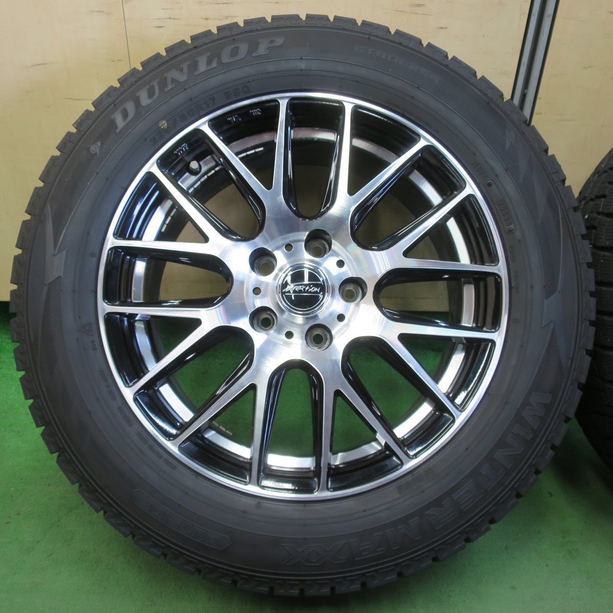 バリ溝！23年！キレイ！9.5分★スタッドレス 225/60R17 ダンロップ ウインターマックス WM02 F-Direction WM-8 17インチ Fディレクション PCD114.3/5H★5050510イス
