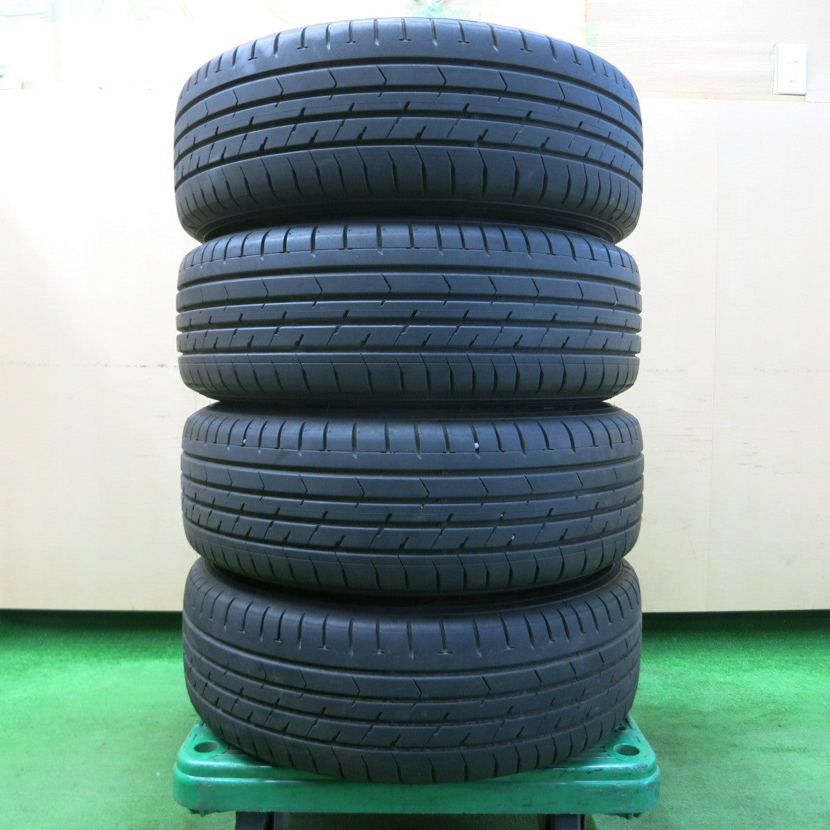 *送料無料* バリ溝！22年！綺麗！9.5分★日産 ジューク 純正 スチール 205/60R16 グッドイヤー イーグル RVF ECO 16インチ PCD114.3/5H★4041305イノ