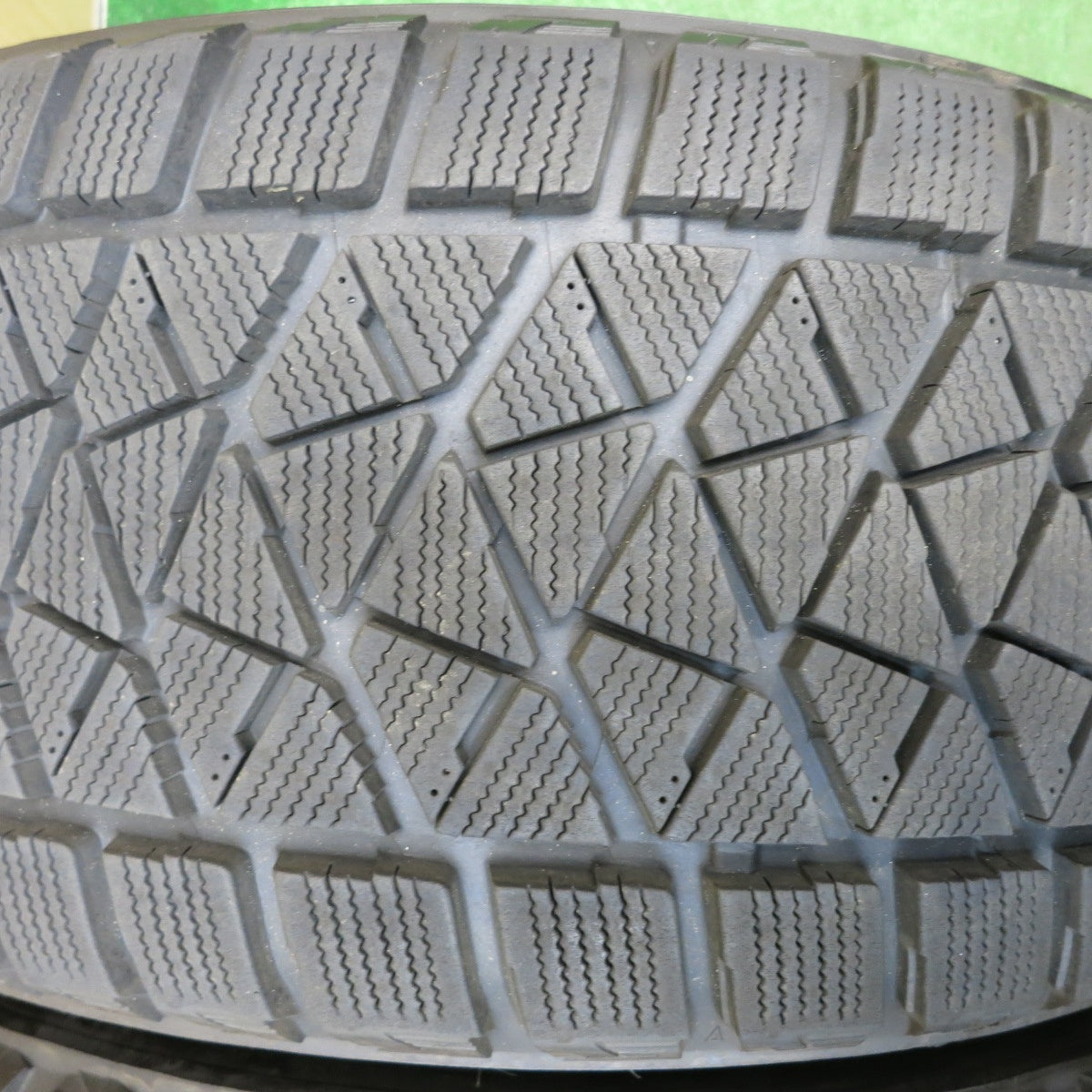 バリ溝！キレイ！9.5分★BMW 等 Breyton BR-1 275/45R20 スタッドレス ブリヂストン ブリザック DM-V2 20インチ ブレイトン PCD112/5H★6021507HAス